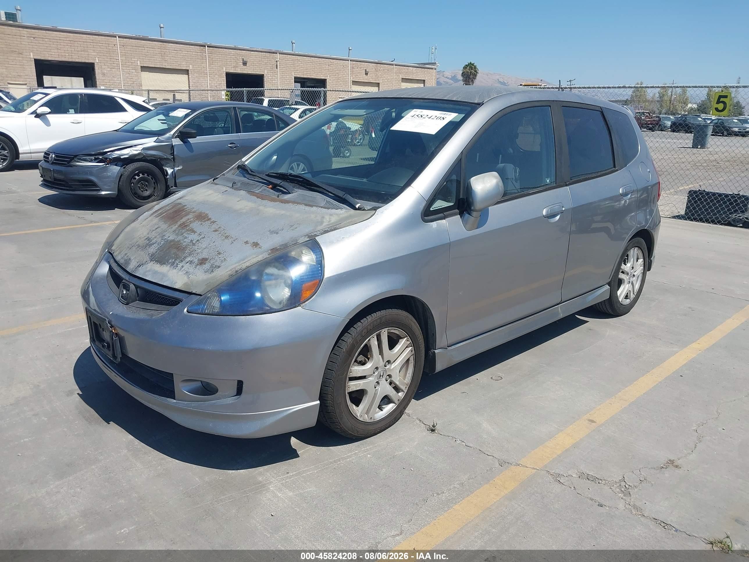 2007 Honda Fit Sport Silver vin: JHMGD38677S024516