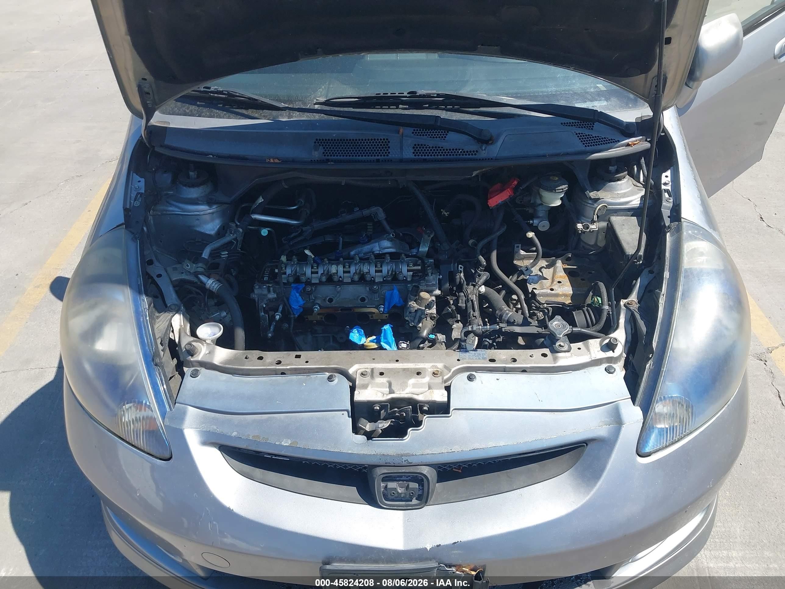 2007 Honda Fit Sport Silver vin: JHMGD38677S024516