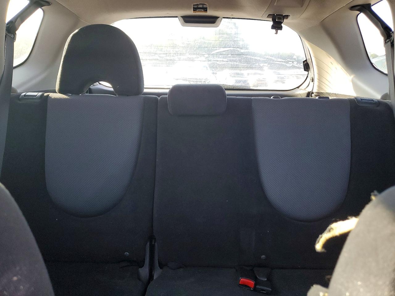 2008 Honda Fit Sport Silver vin: JHMGD38678S001805