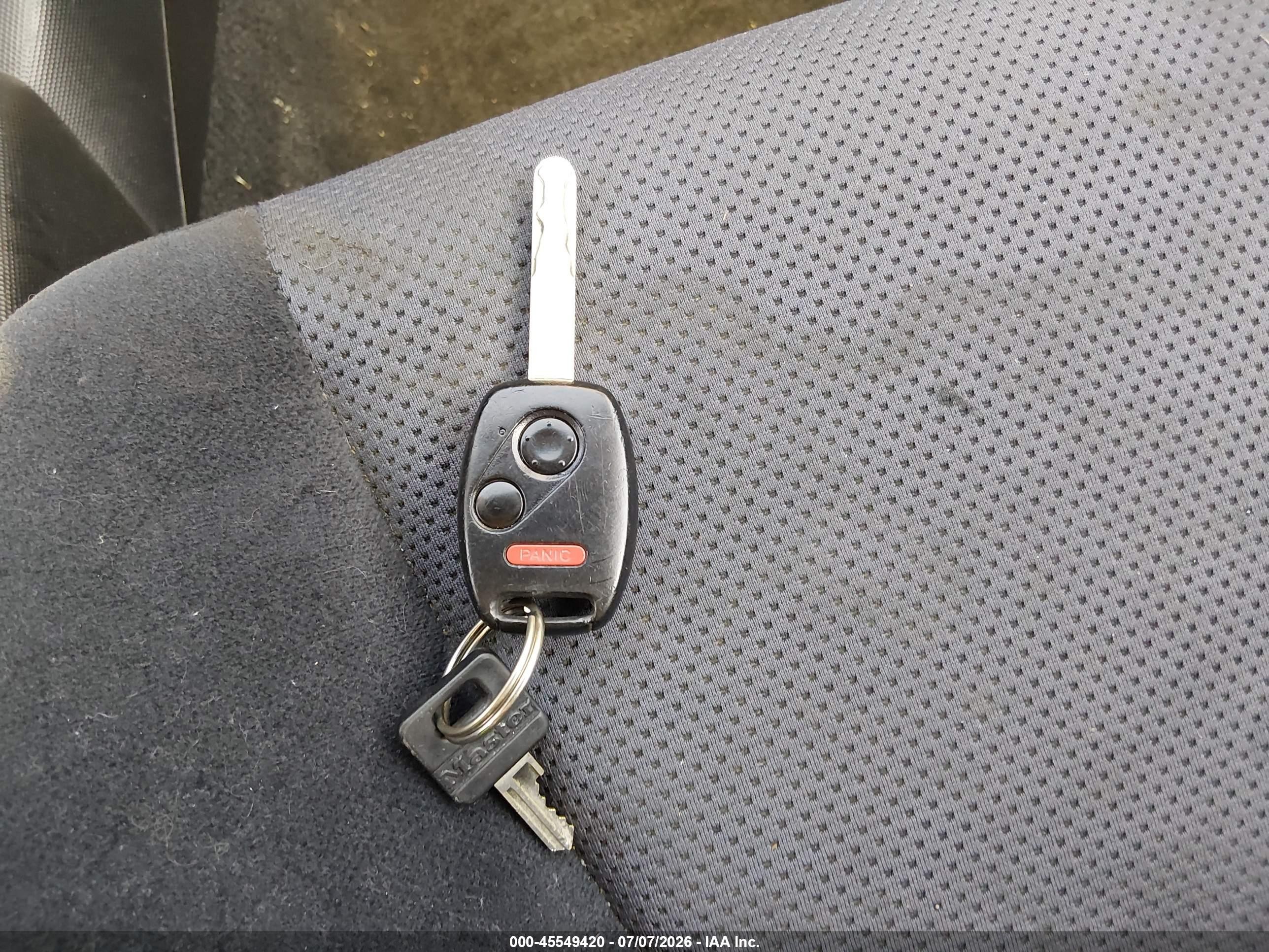 2007 Honda Fit Sport Silver vin: JHMGD38687S039476