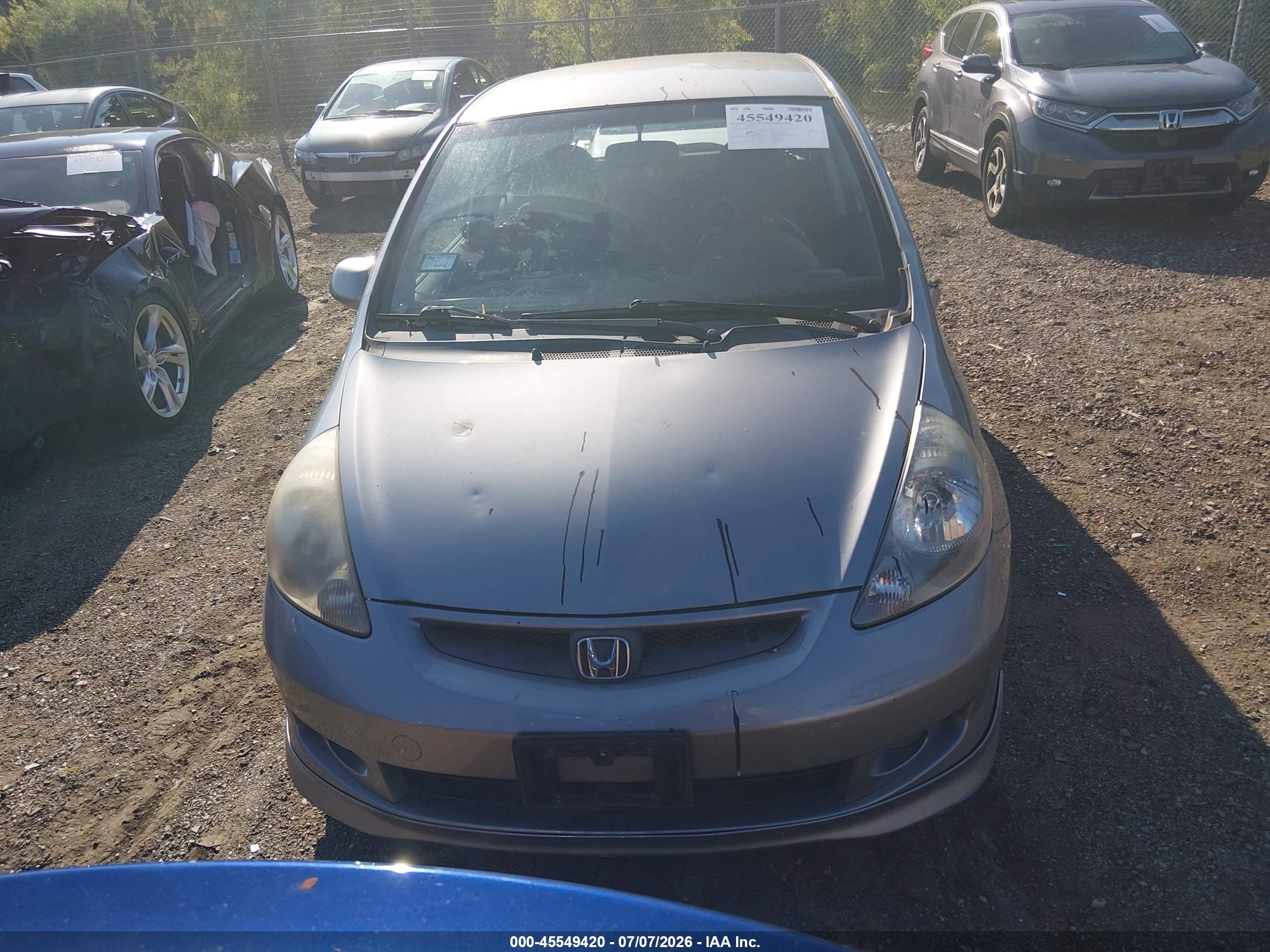 2007 Honda Fit Sport Silver vin: JHMGD38687S039476