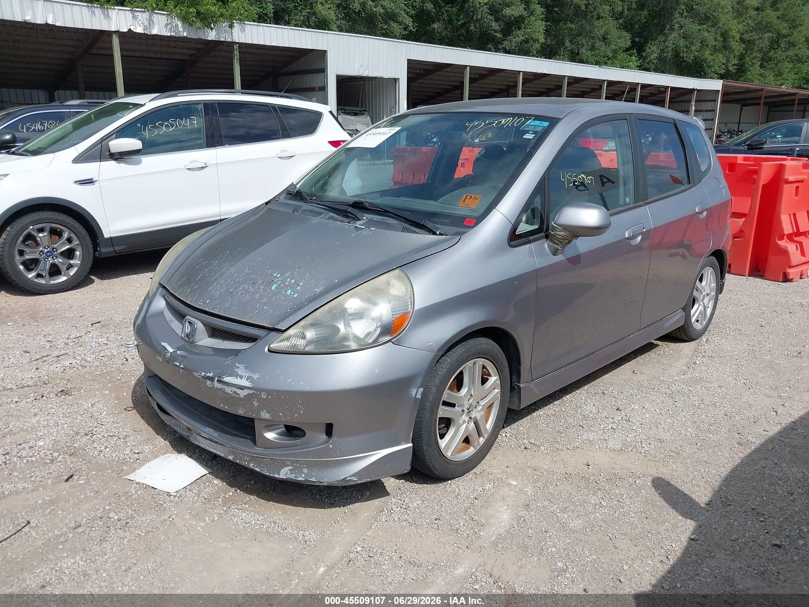 2008 Honda Fit Sport Silver vin: JHMGD38688S066873