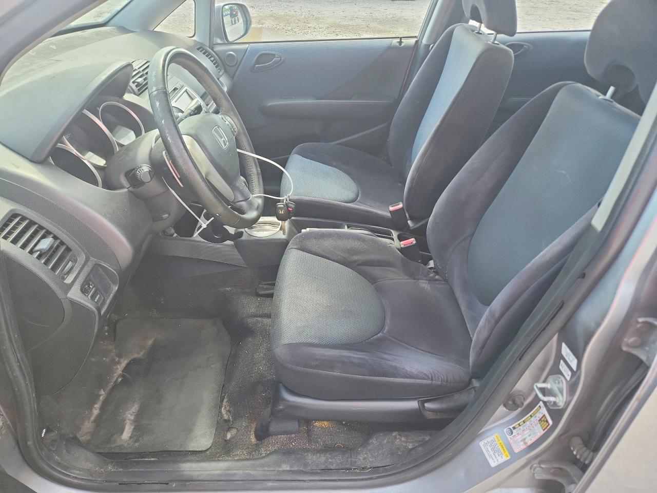 2007 Honda Fit S Silver vin: JHMGD38697S003358