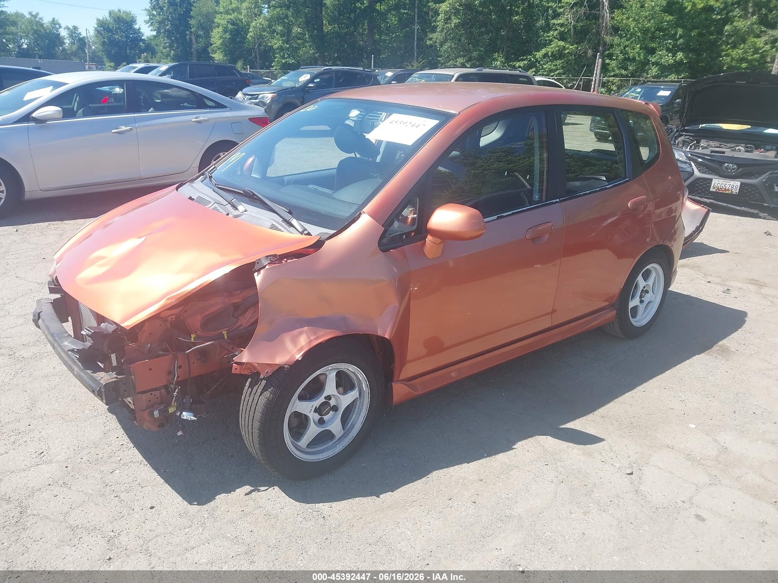 2007 Honda Fit Sport Orange vin: JHMGD38697S067075