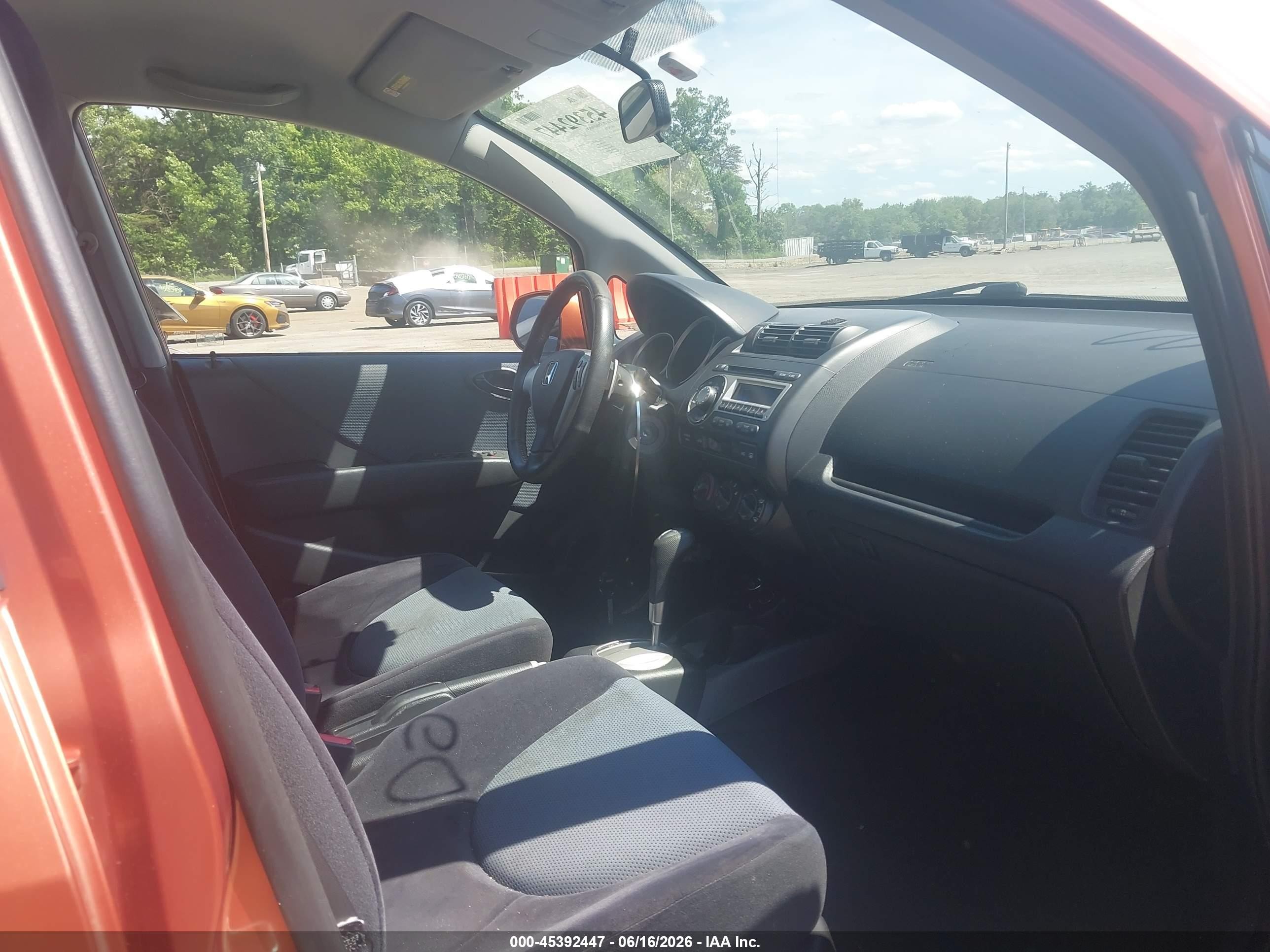 2007 Honda Fit Sport Orange vin: JHMGD38697S067075