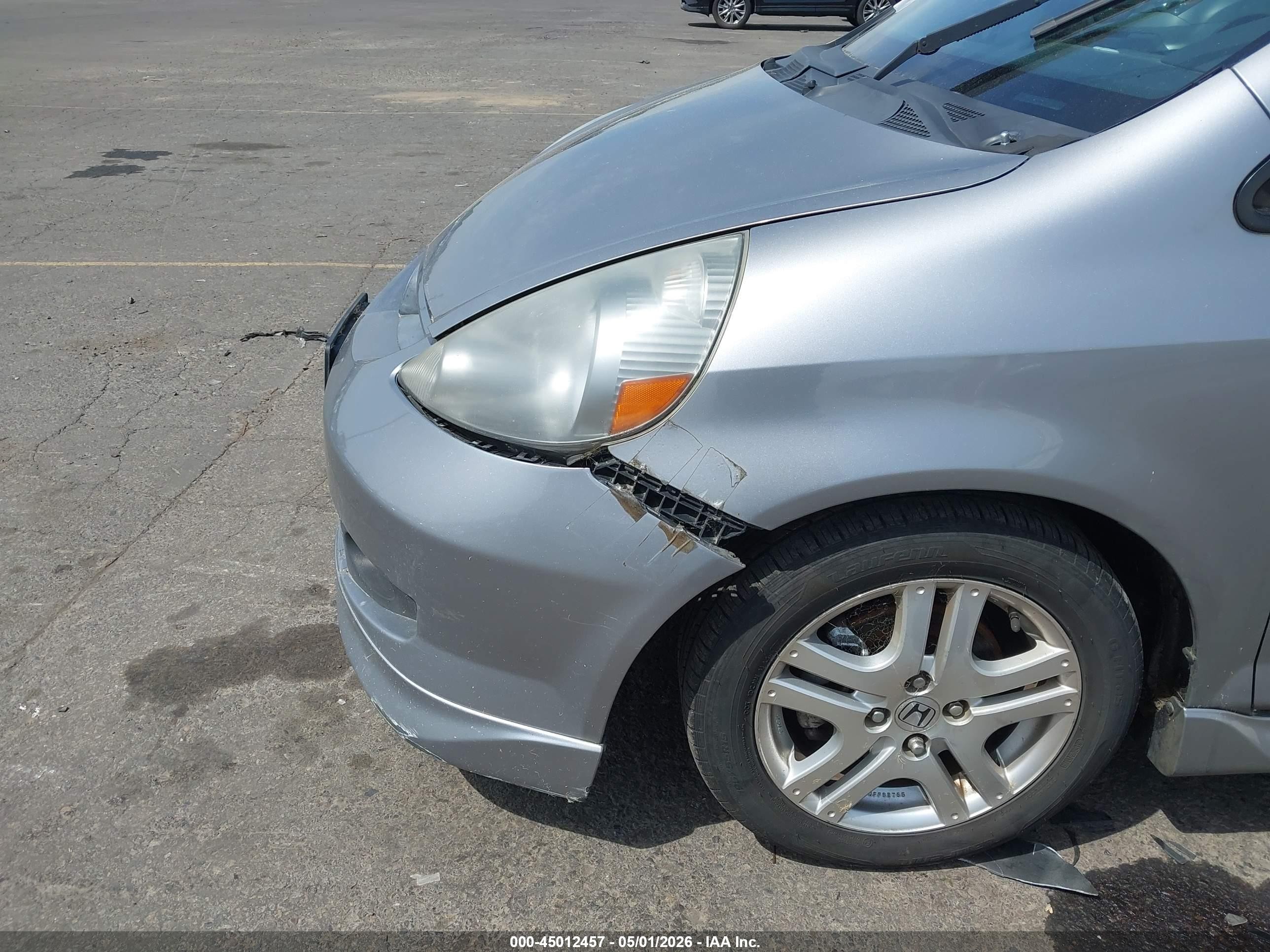 2008 Honda Fit Sport Silver vin: JHMGD38698S030691