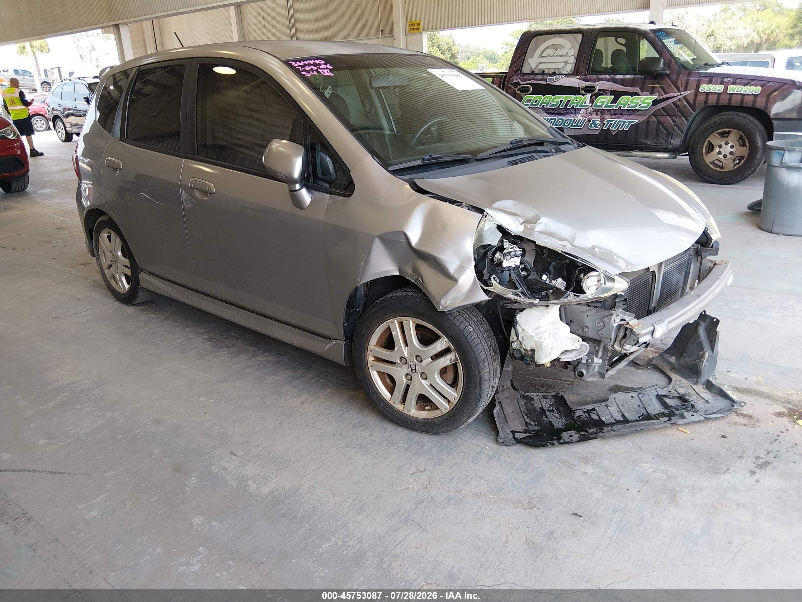2008 Honda Fit Sport Silver vin: JHMGD38698S033557