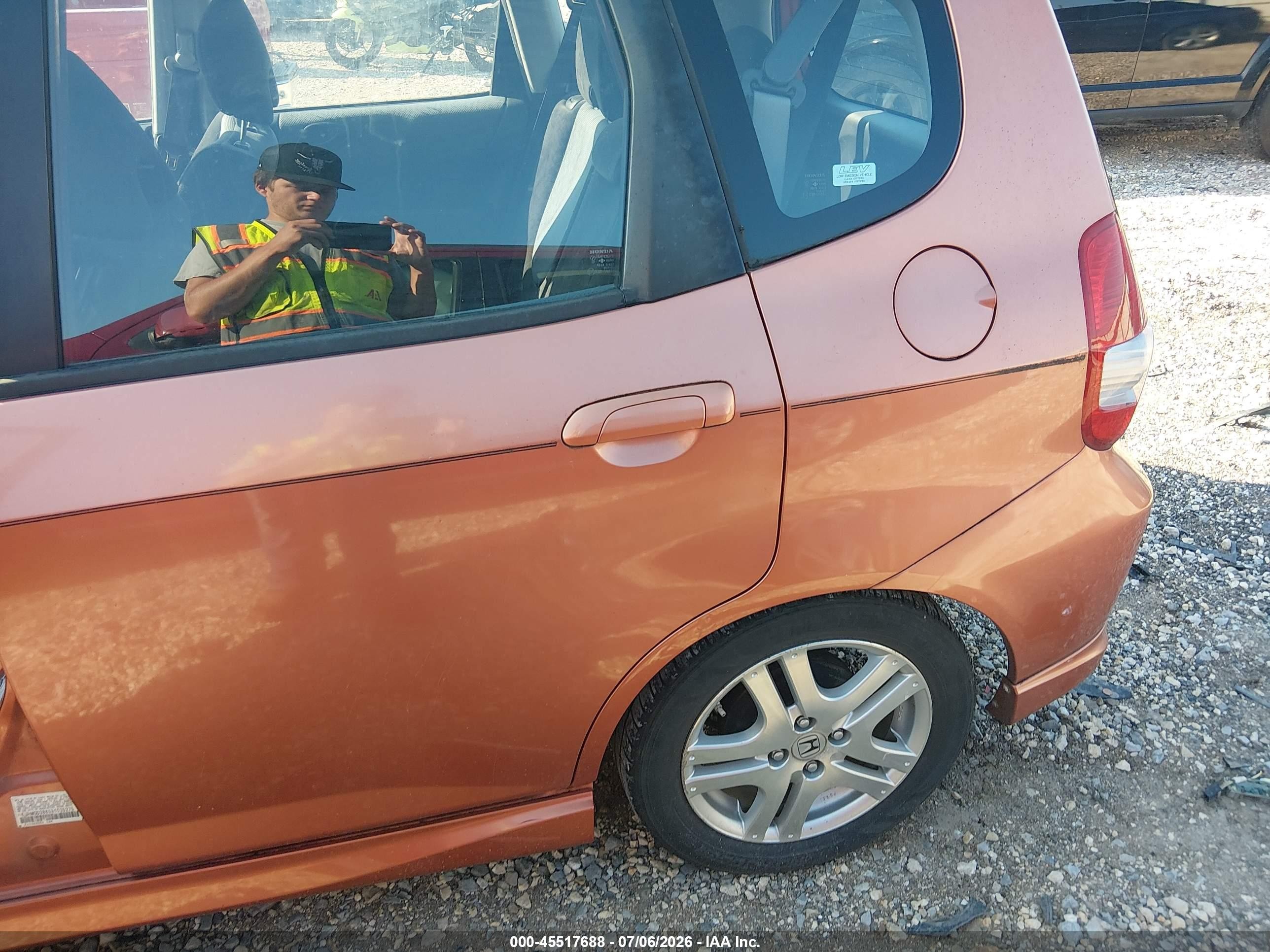 2008 Honda Fit Sport Orange vin: JHMGD38698S035275