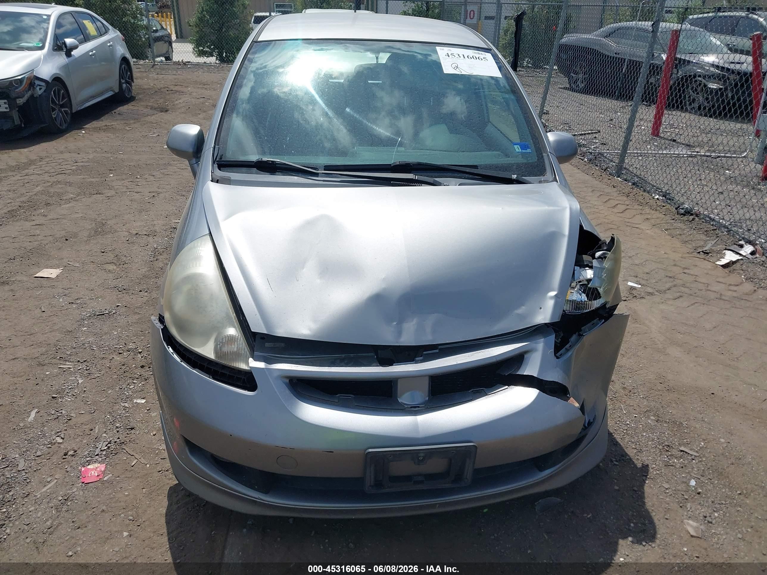 2008 Honda Fit Sport Gray vin: JHMGD38698S037804