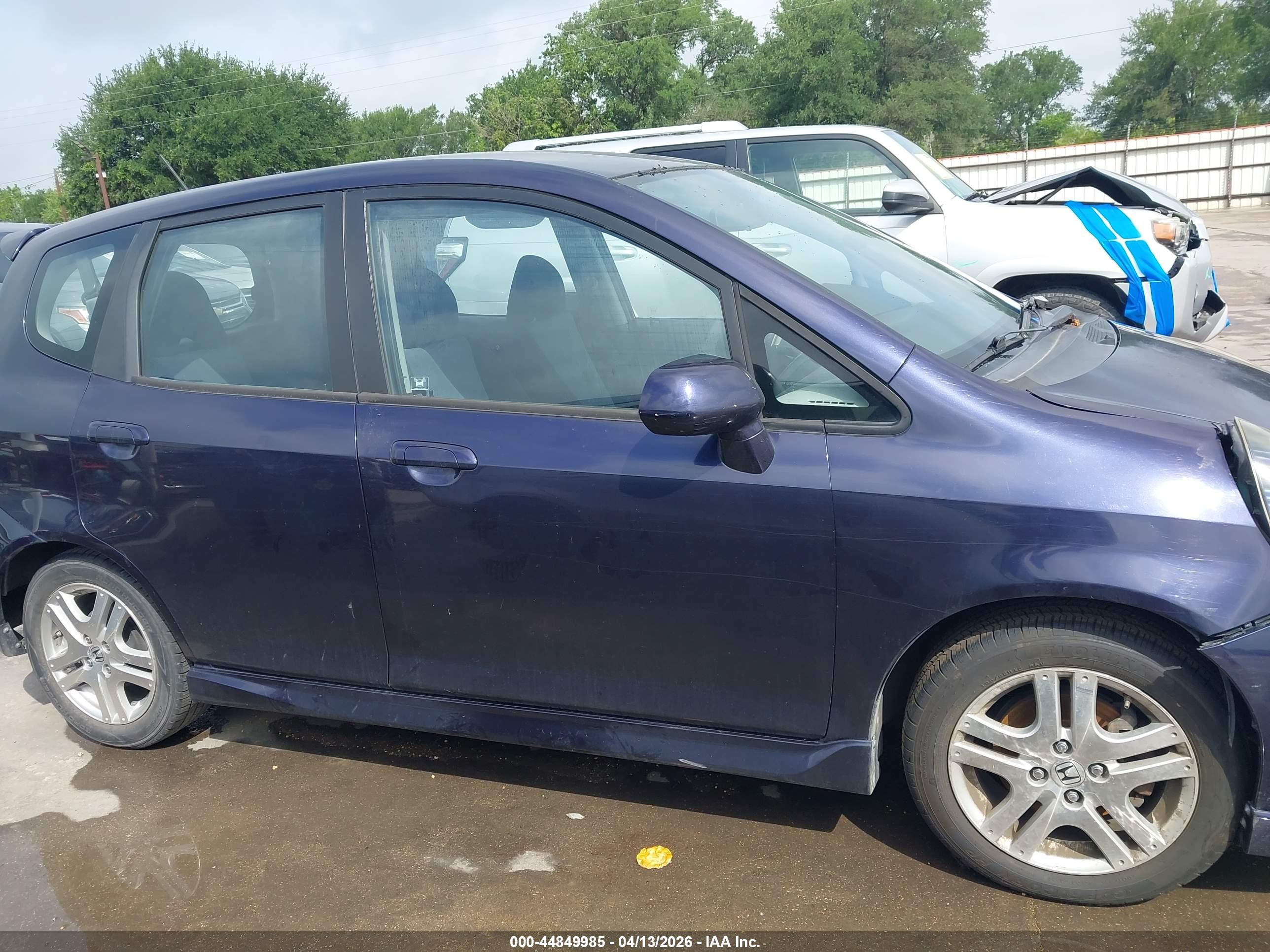 2008 Honda Fit Sport Purple vin: JHMGD38698S053629