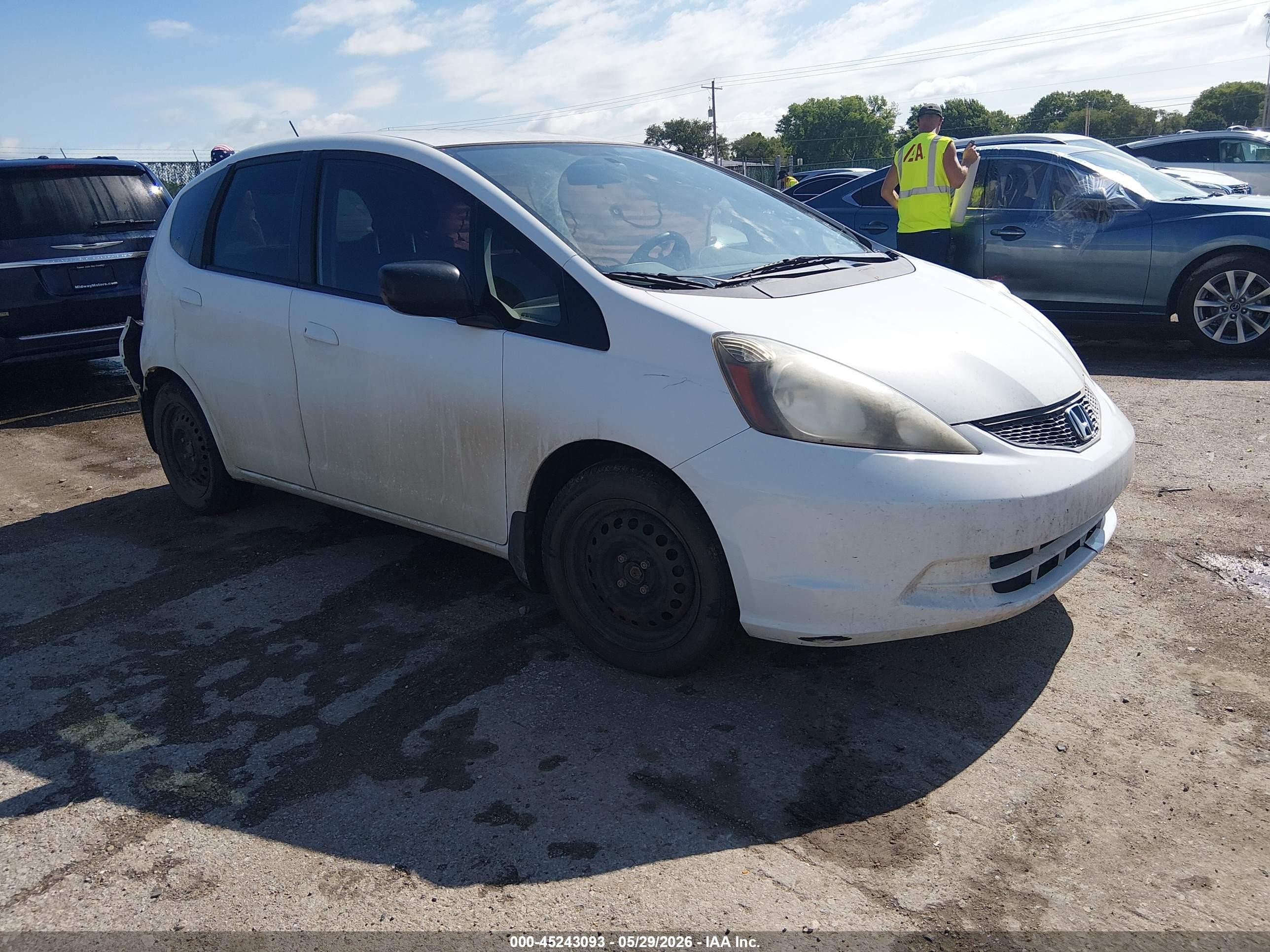 2009 Honda Fit White vin: JHMGE87269S049340