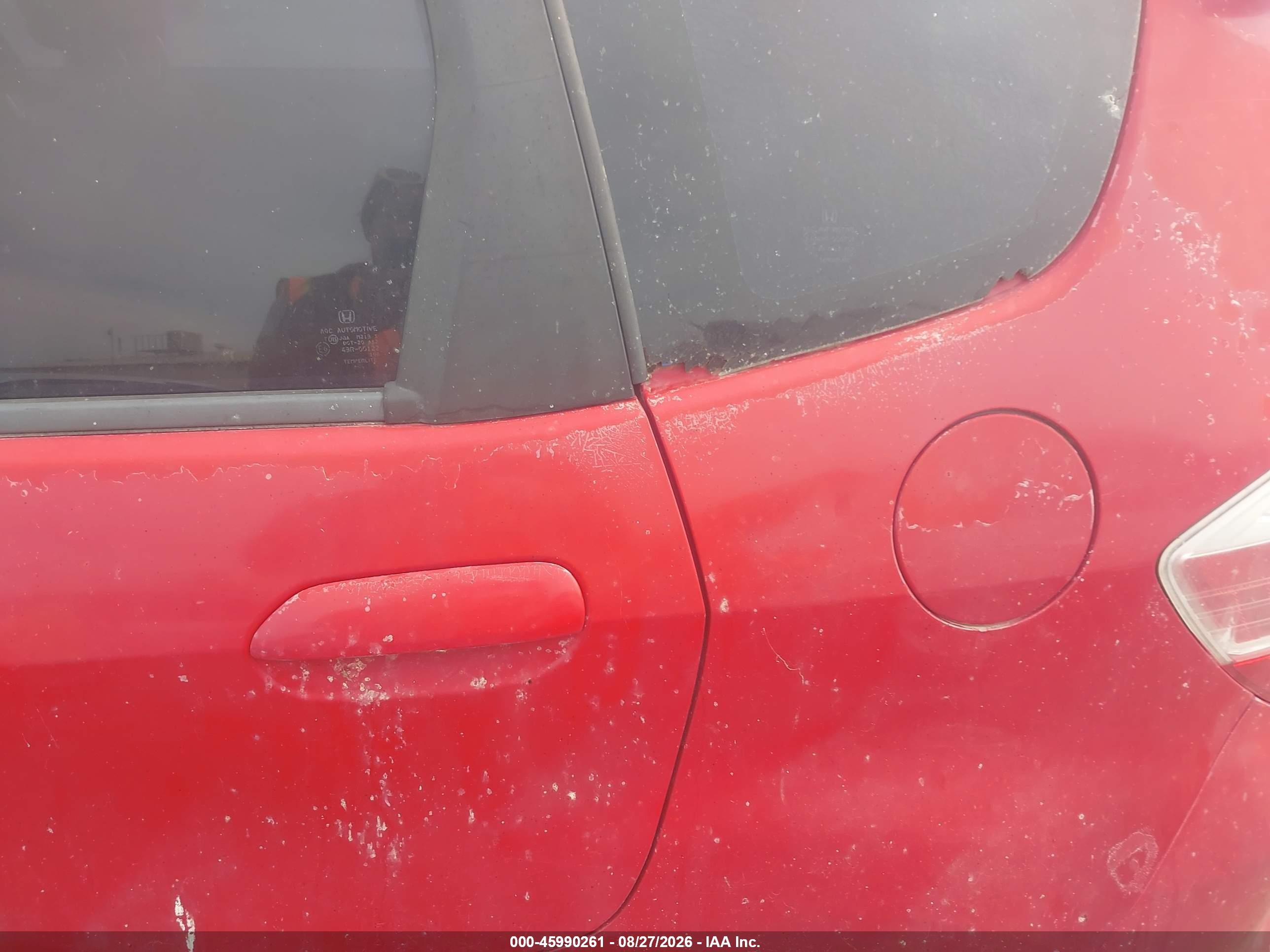 2009 Honda Fit   Red vin: JHMGE87299S009429