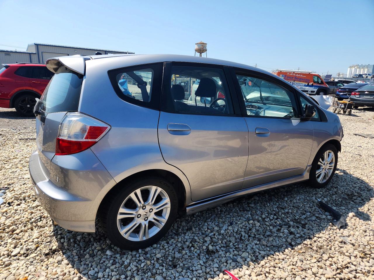 2009 Honda Fit Sport Silver vin: JHMGE87419S058819