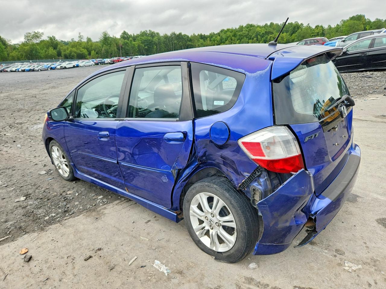 2009 Honda Fit Sport Blue vin: JHMGE87469S001046