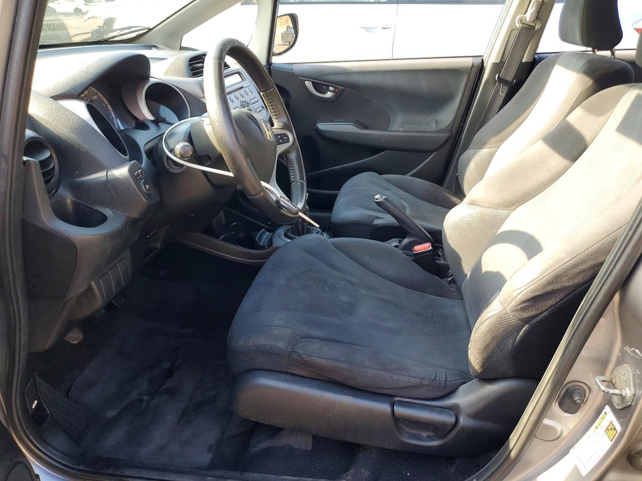 2009 Honda Fit Sport Silver vin: JHMGE87469S006246