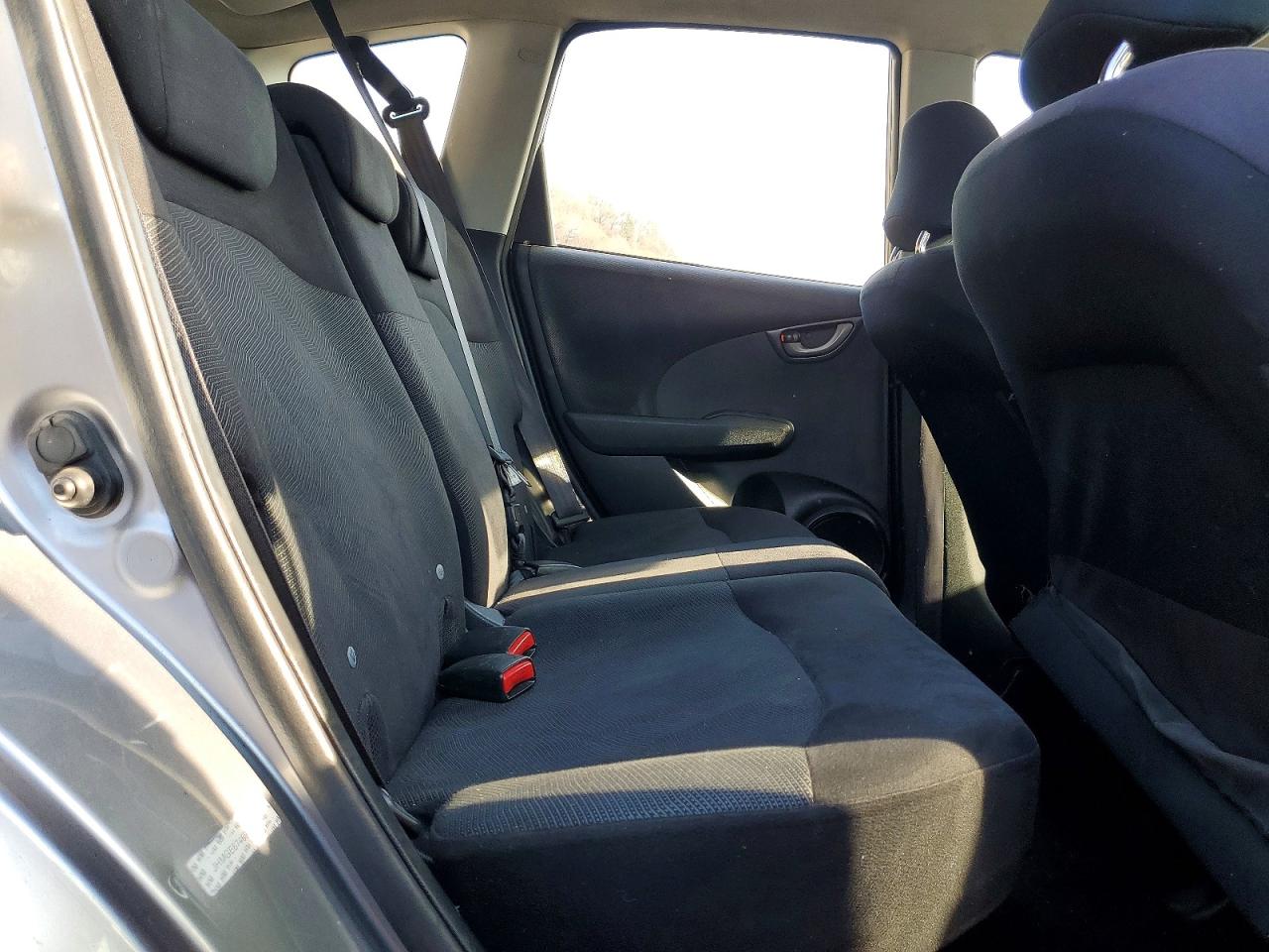 2009 Honda Fit Sport Silver vin: JHMGE87469S006246
