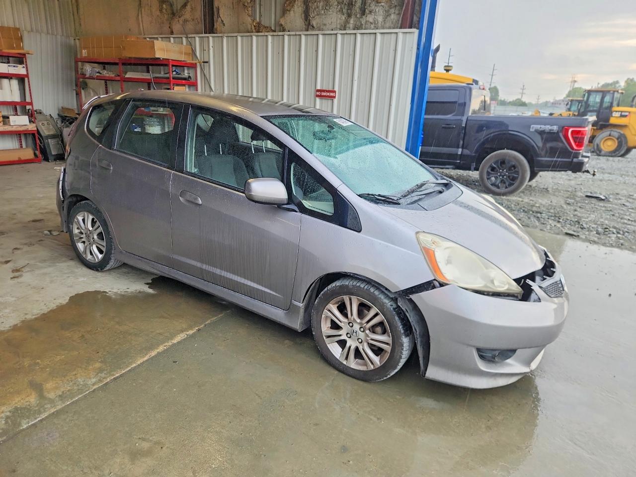 2009 Honda Fit Sport Gray vin: JHMGE87469S059058