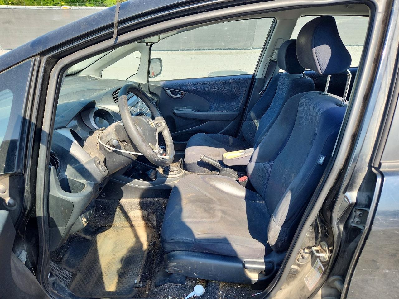 2009 Honda Fit Black vin: JHMGE874X9S025642
