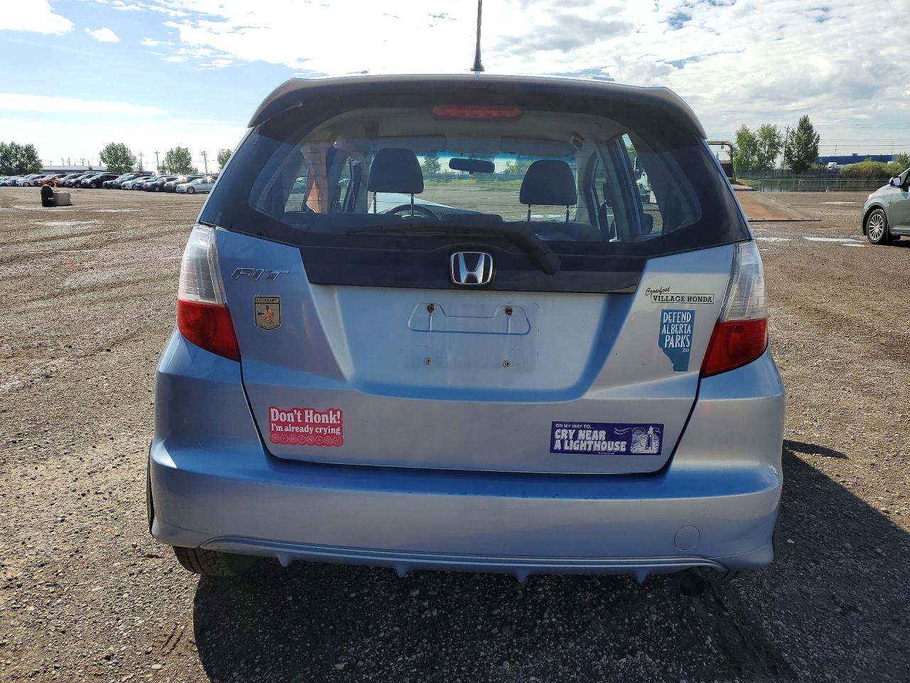 2009 Honda Fit Lx Blue vin: JHMGE87509S805495