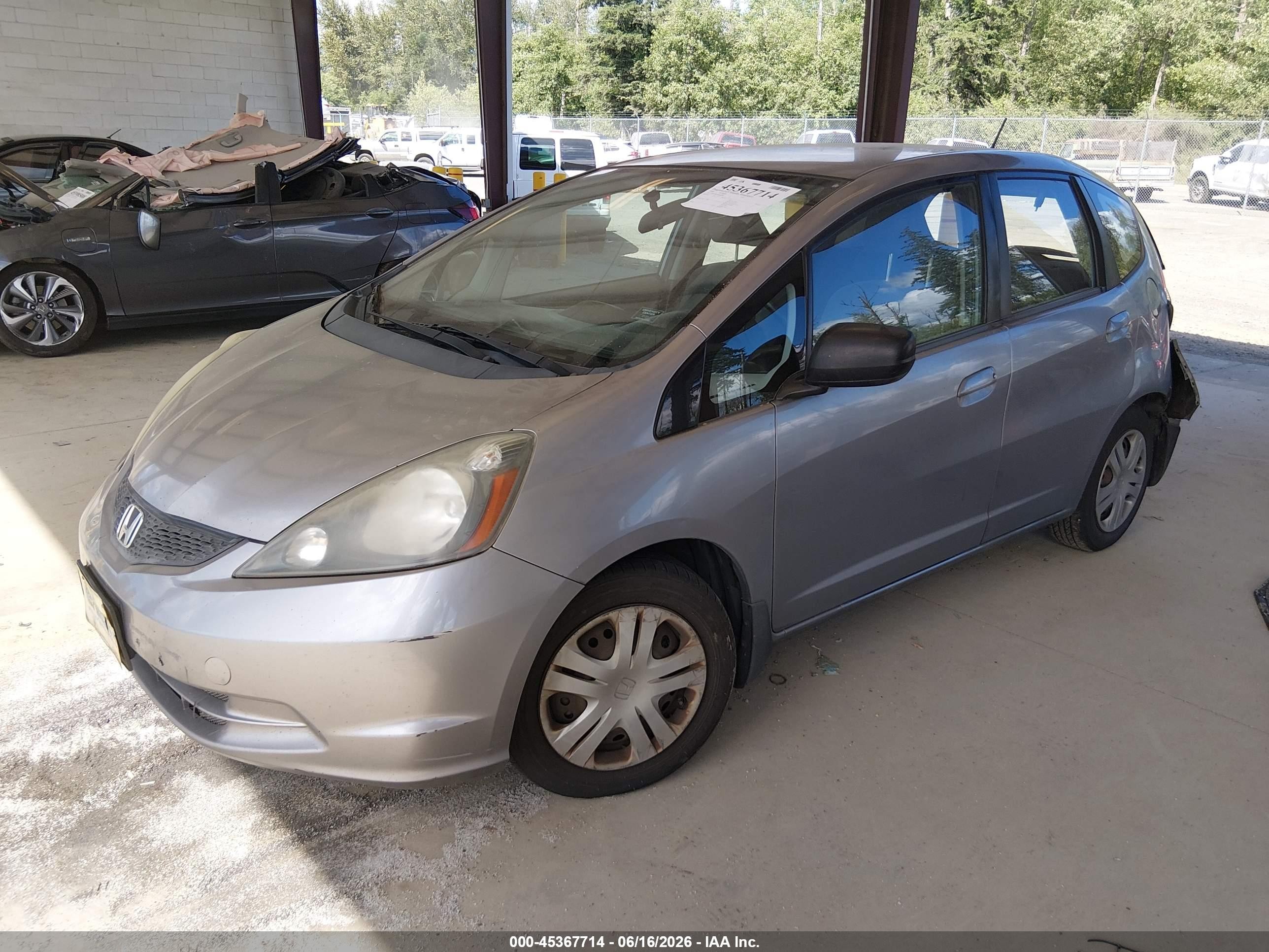 2009 Honda Fit   Silver vin: JHMGE88209S054466
