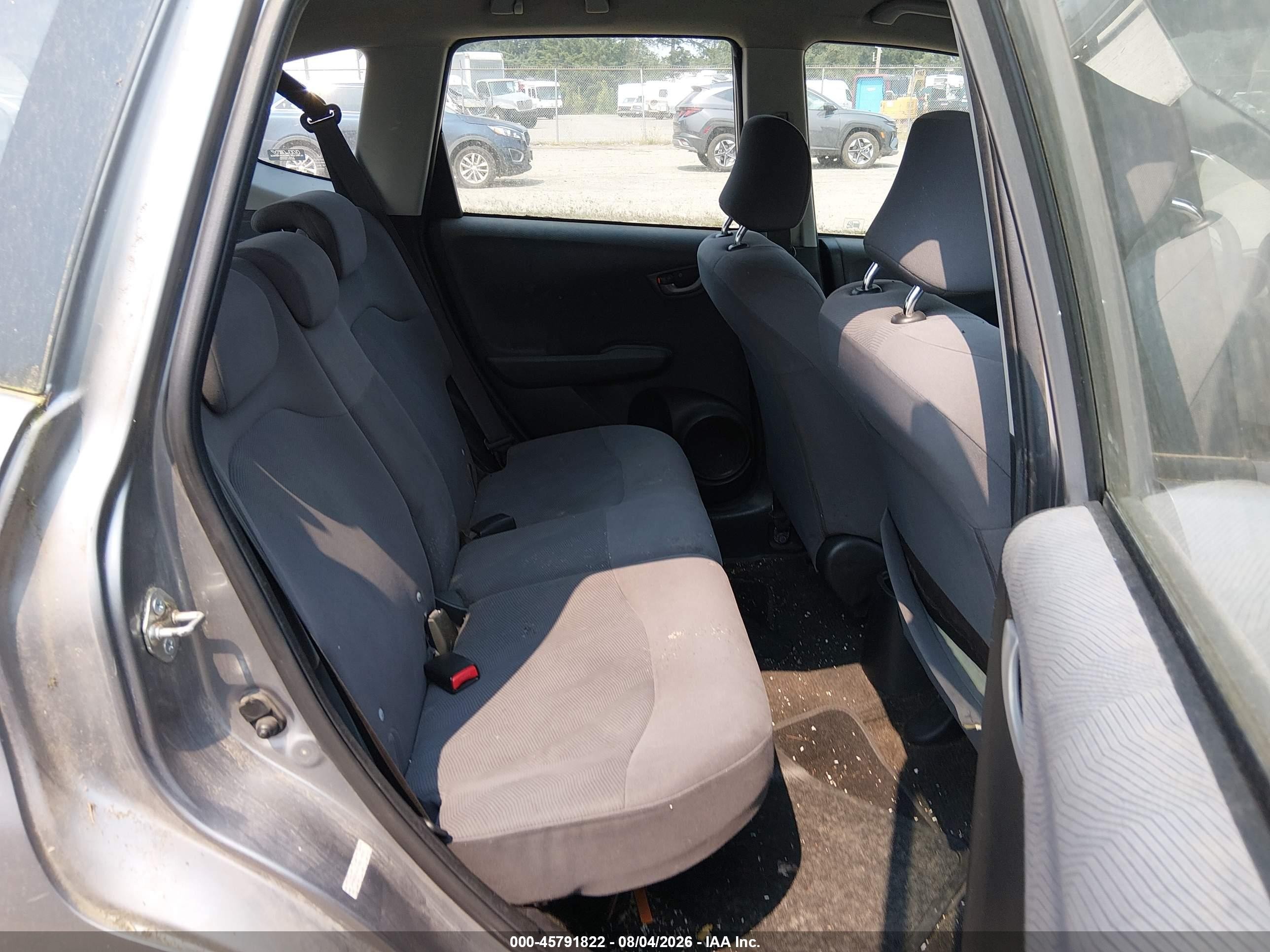 2009 Honda Fit   Gray vin: JHMGE88219S018978