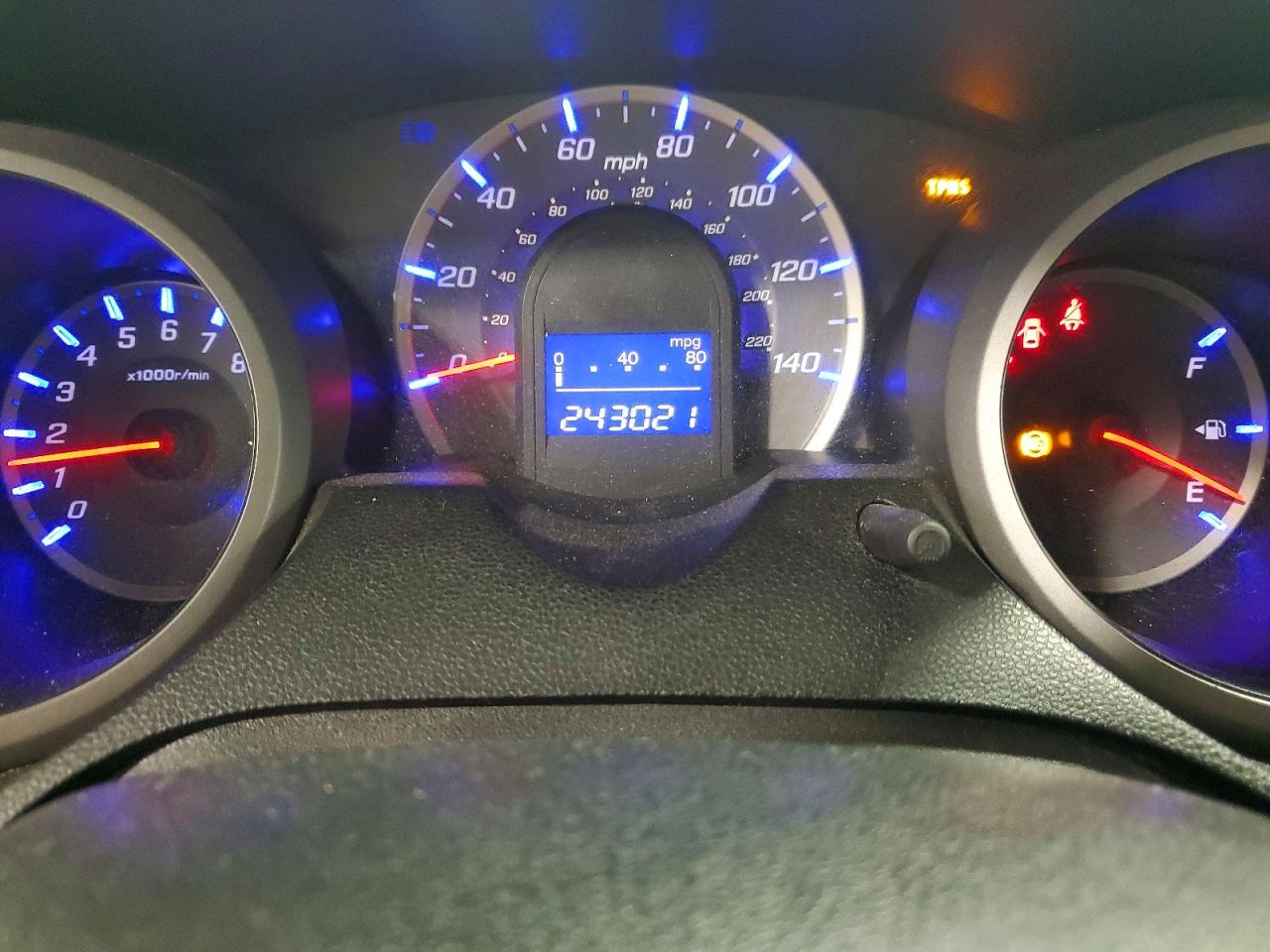 2009 Honda Fit Silver vin: JHMGE88249S008865