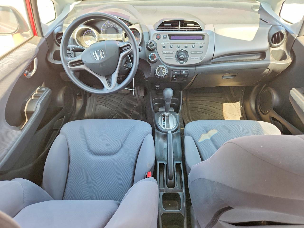 2009 Honda Fit Красный vin: JHMGE88259C004334