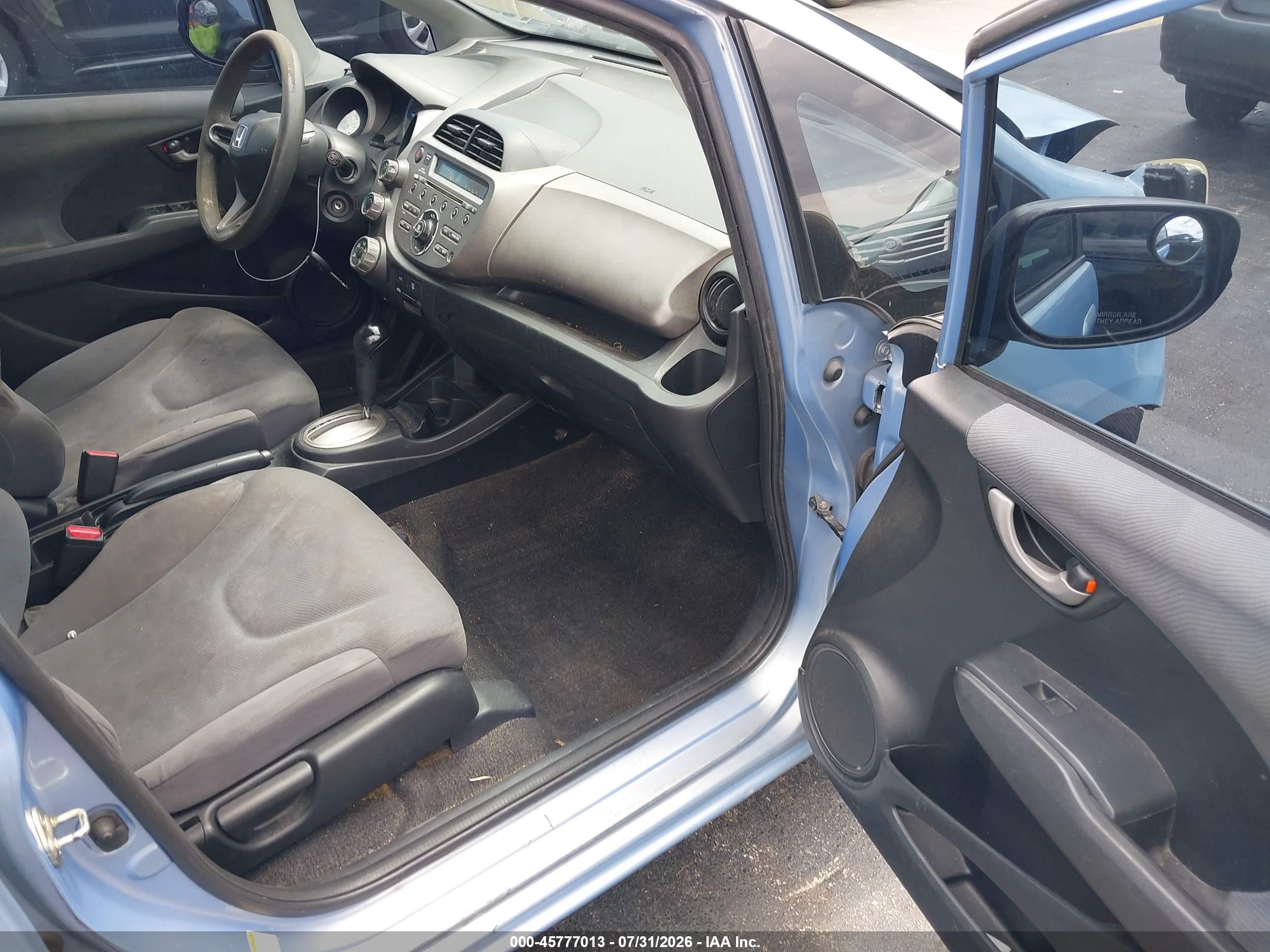 2009 Honda Fit Blue vin: JHMGE88259C005774