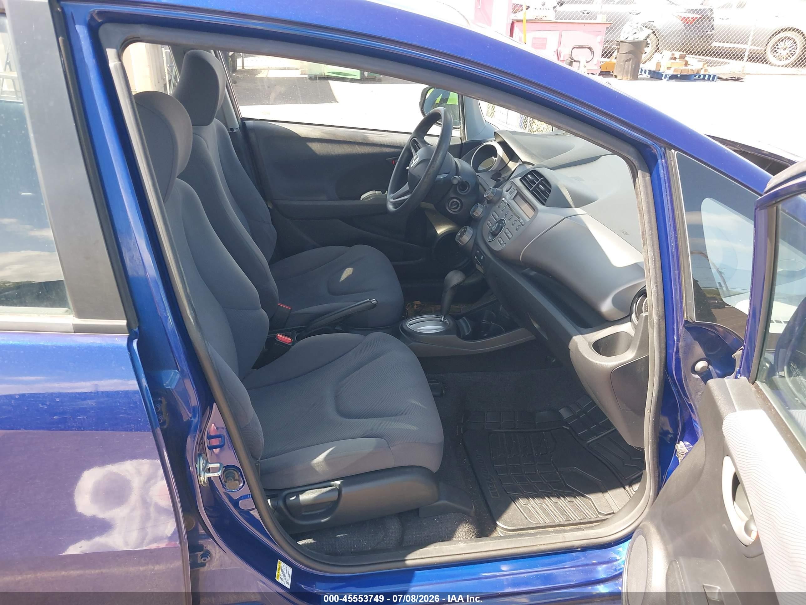 2009 Honda Fit   Blue vin: JHMGE88269S031547