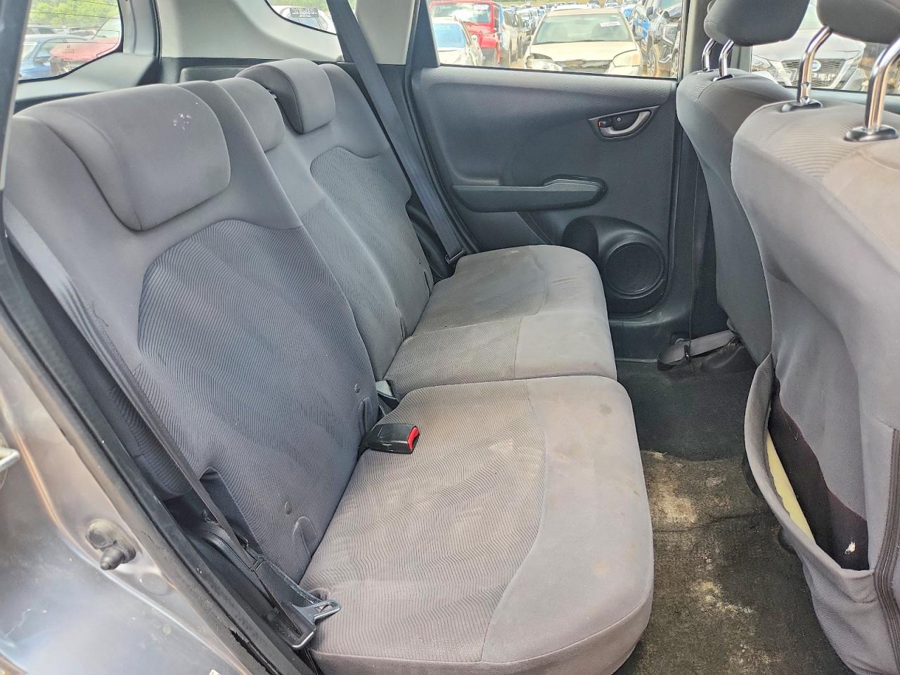 2009 Honda Fit Серебряный vin: JHMGE88269S043486