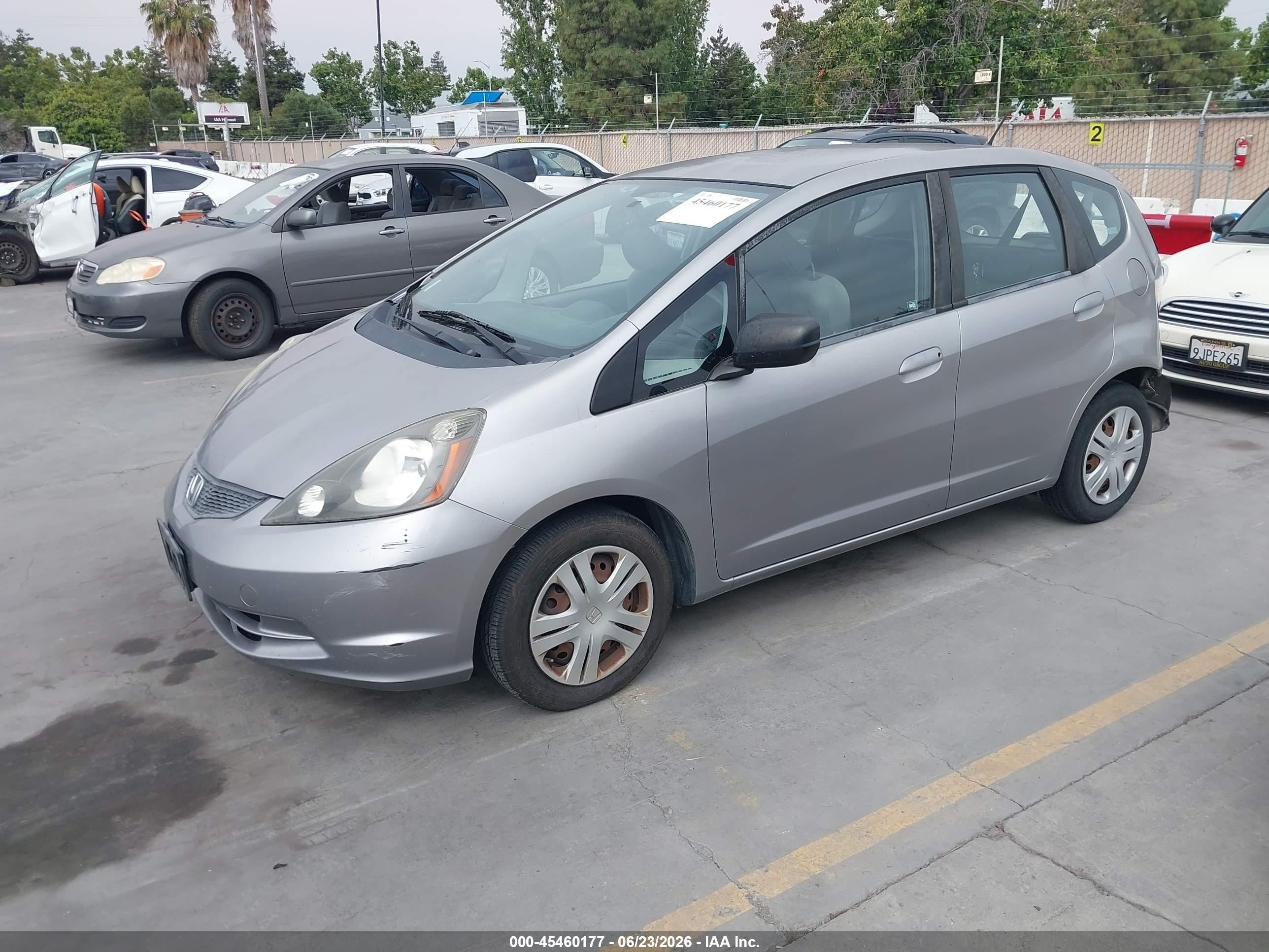2009 Honda Fit   Gray vin: JHMGE88279C002052