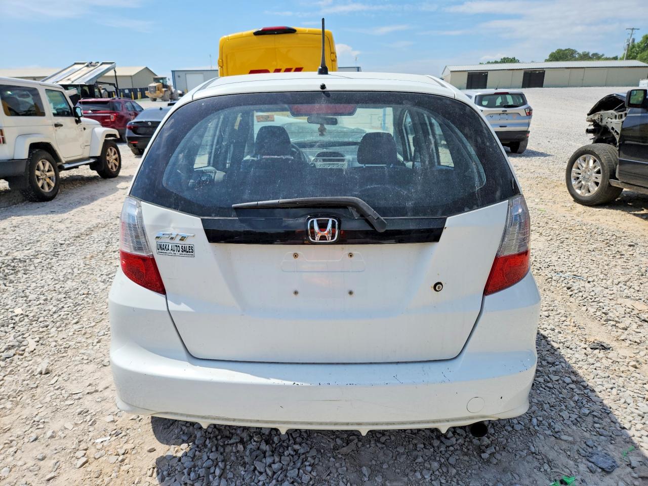 2009 Honda Fit White vin: JHMGE88279S021920
