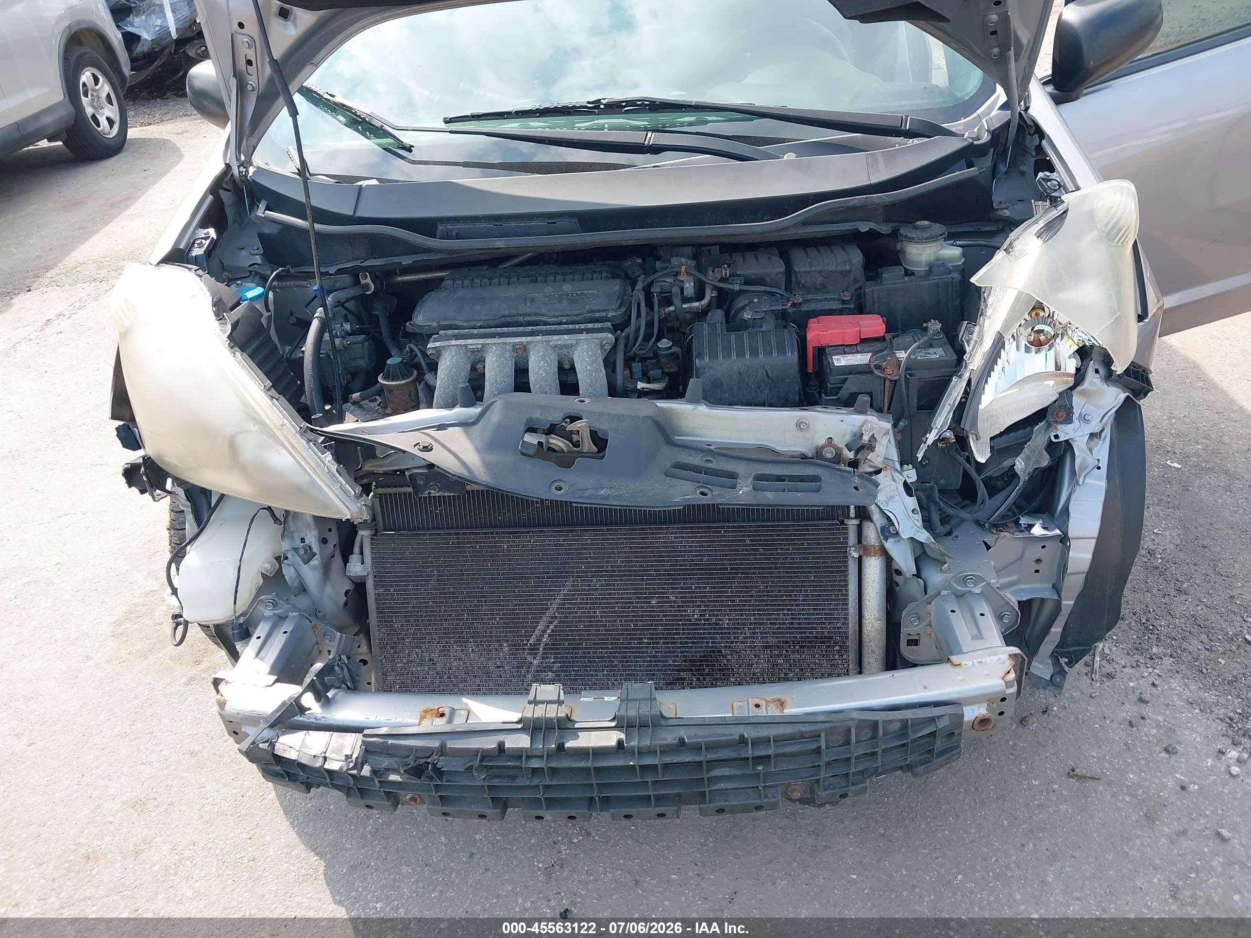 2009 Honda Fit   Gray vin: JHMGE88289S057583
