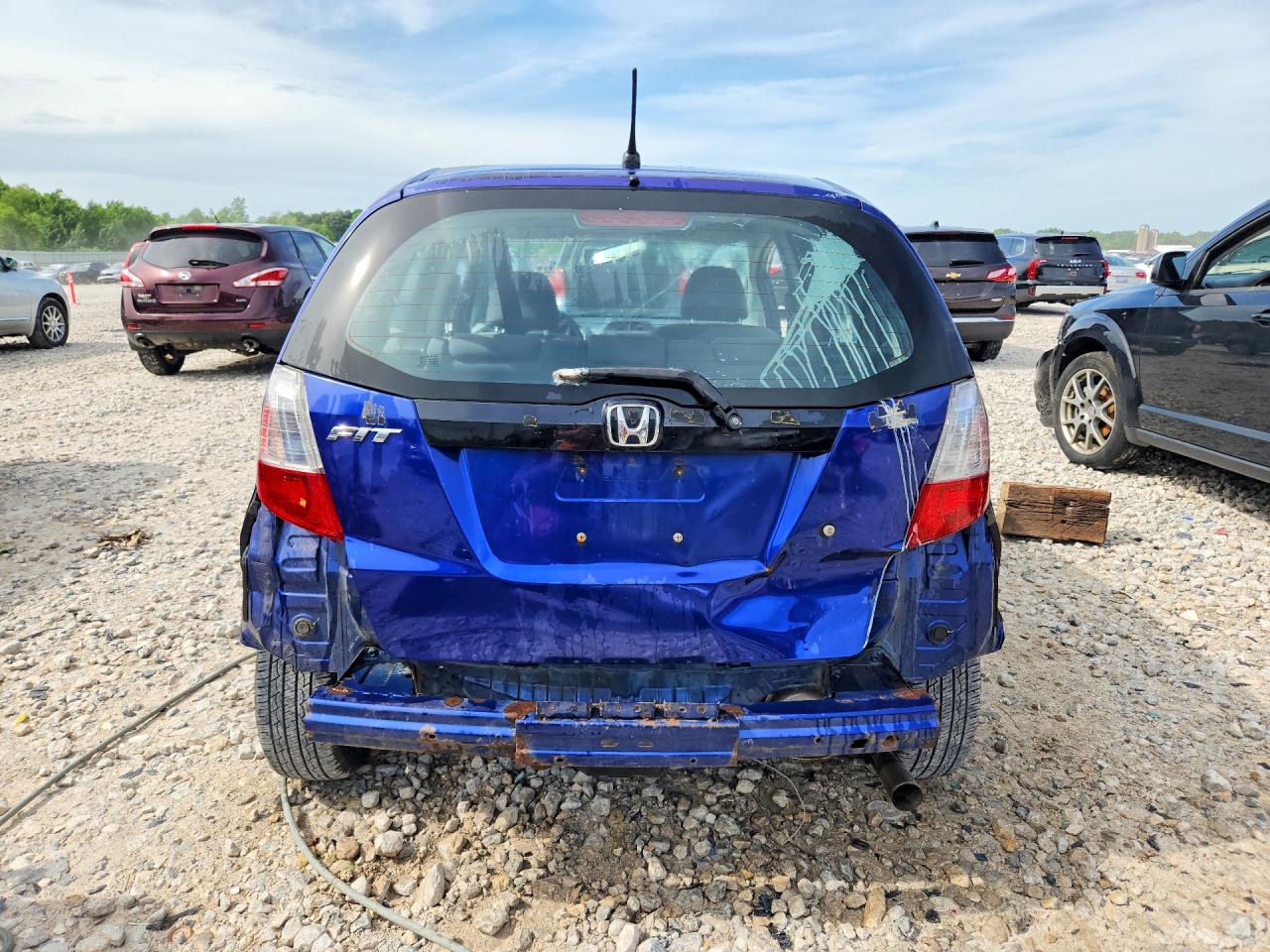 2009 Honda Fit Blue vin: JHMGE88299S029176