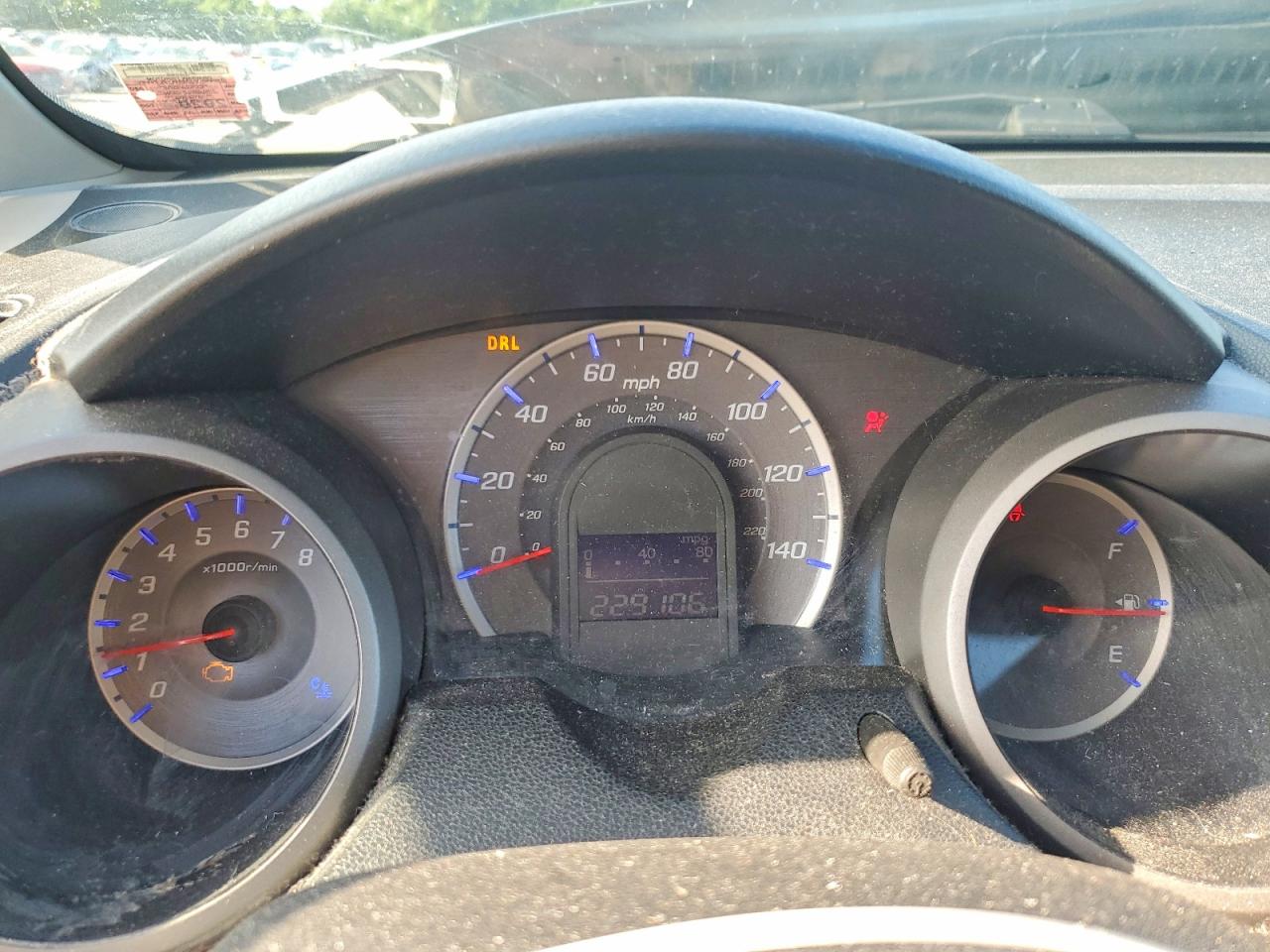 2009 Honda Fit Silver vin: JHMGE88299S043949