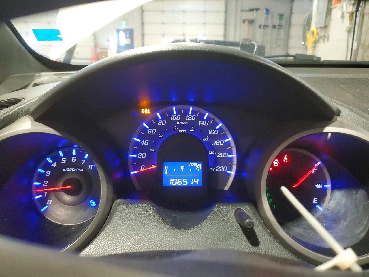 2009 Honda Fit Silver vin: JHMGE88299S801224