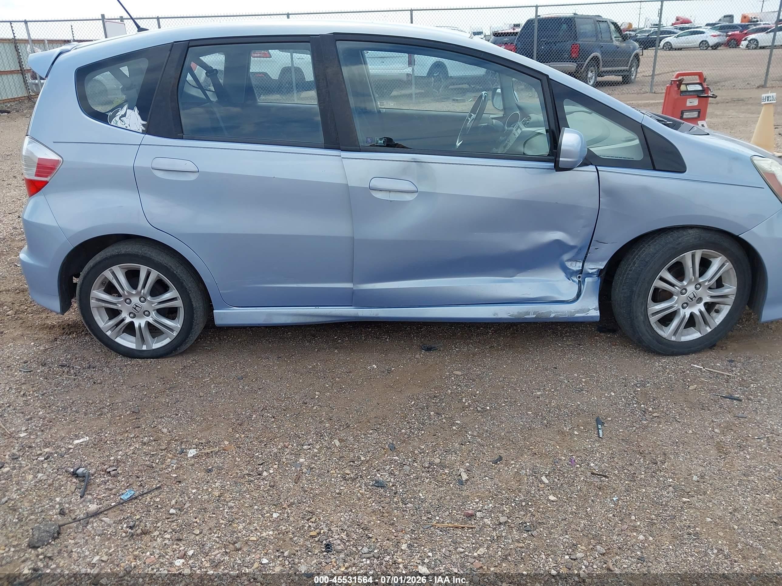 2009 Honda Fit Sport Blue vin: JHMGE88409S051844