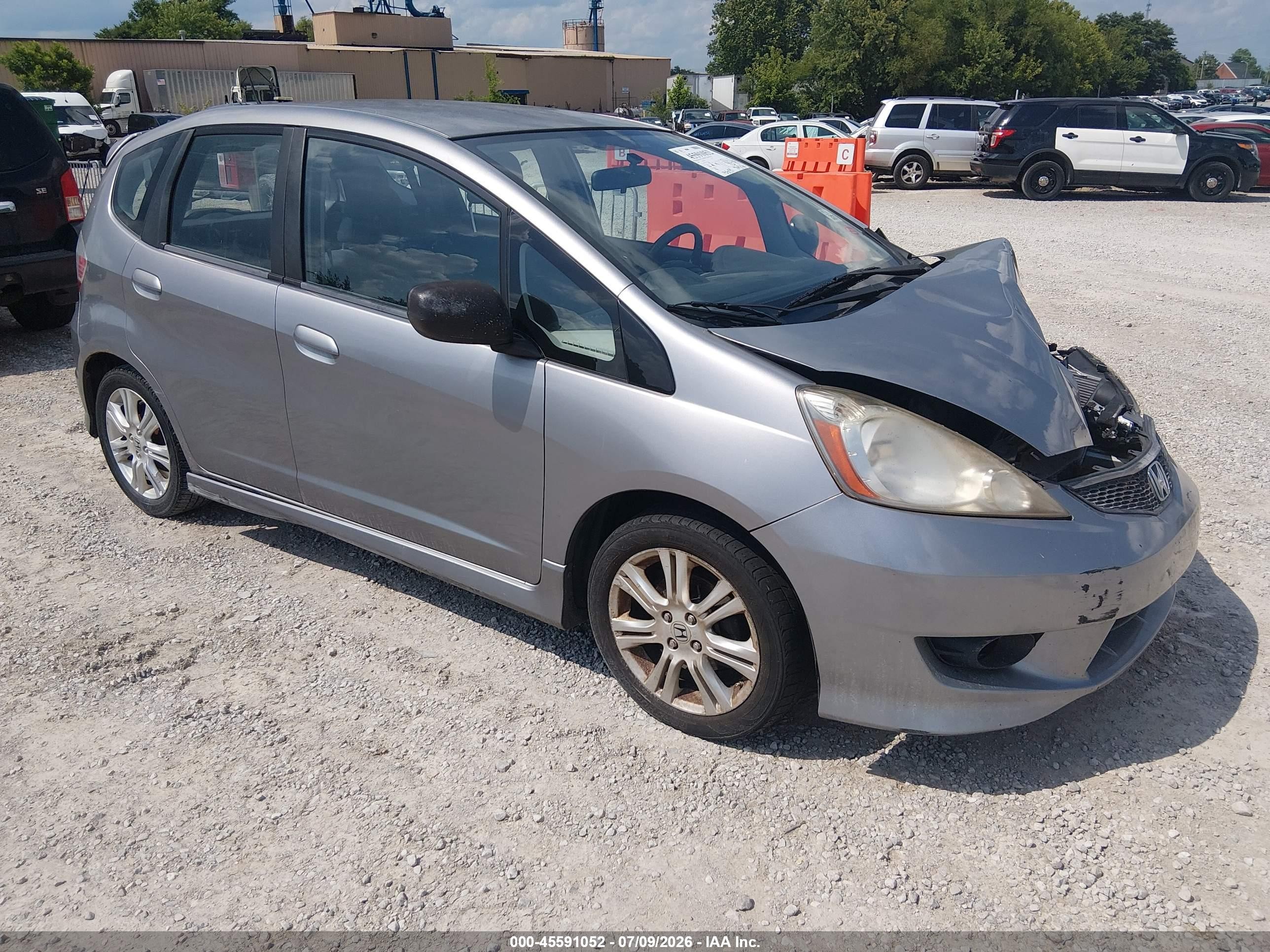2009 Honda Fit Sport Silver vin: JHMGE88419S037919