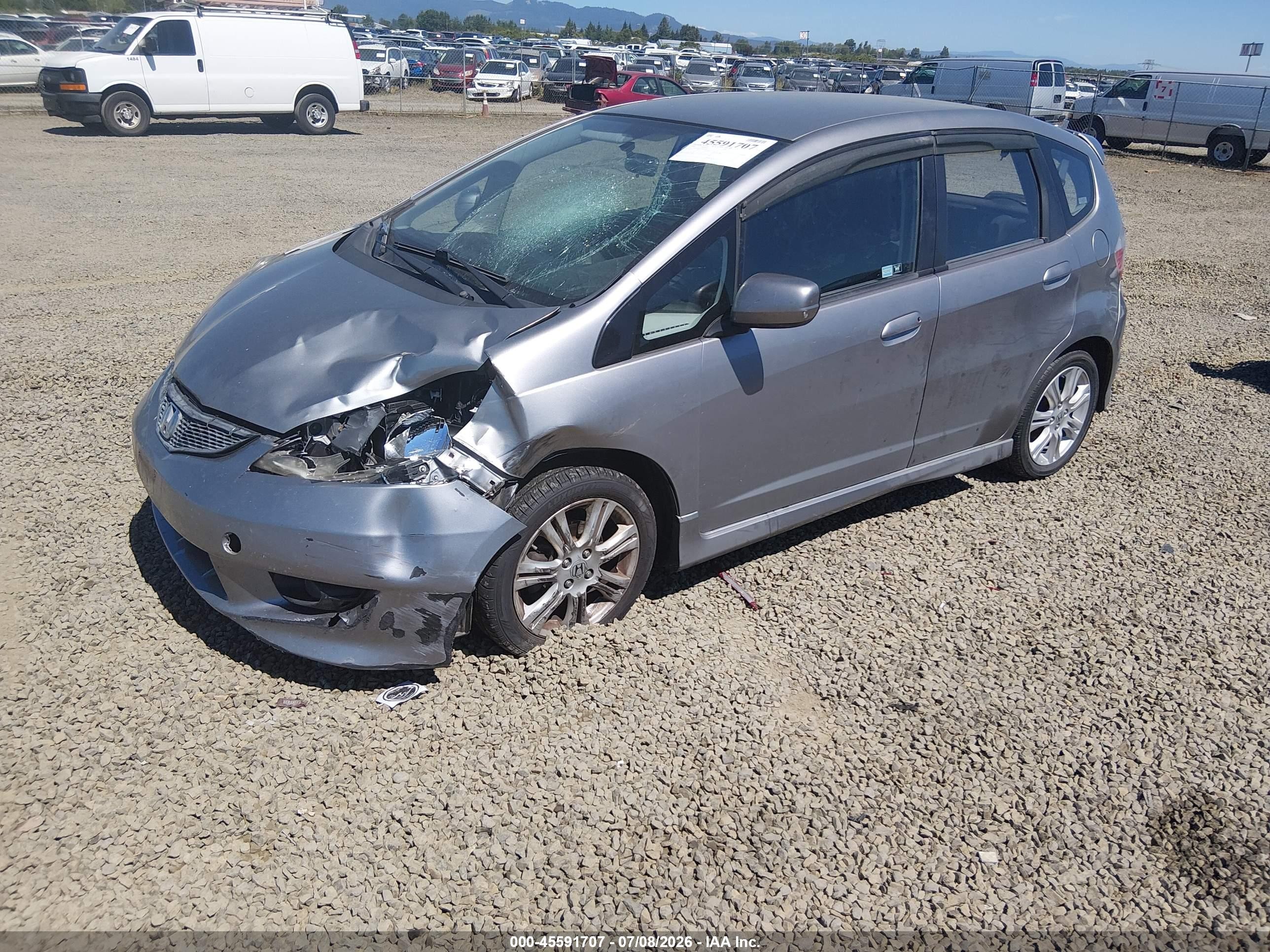 2009 Honda Fit Sport Gray vin: JHMGE88429C004034