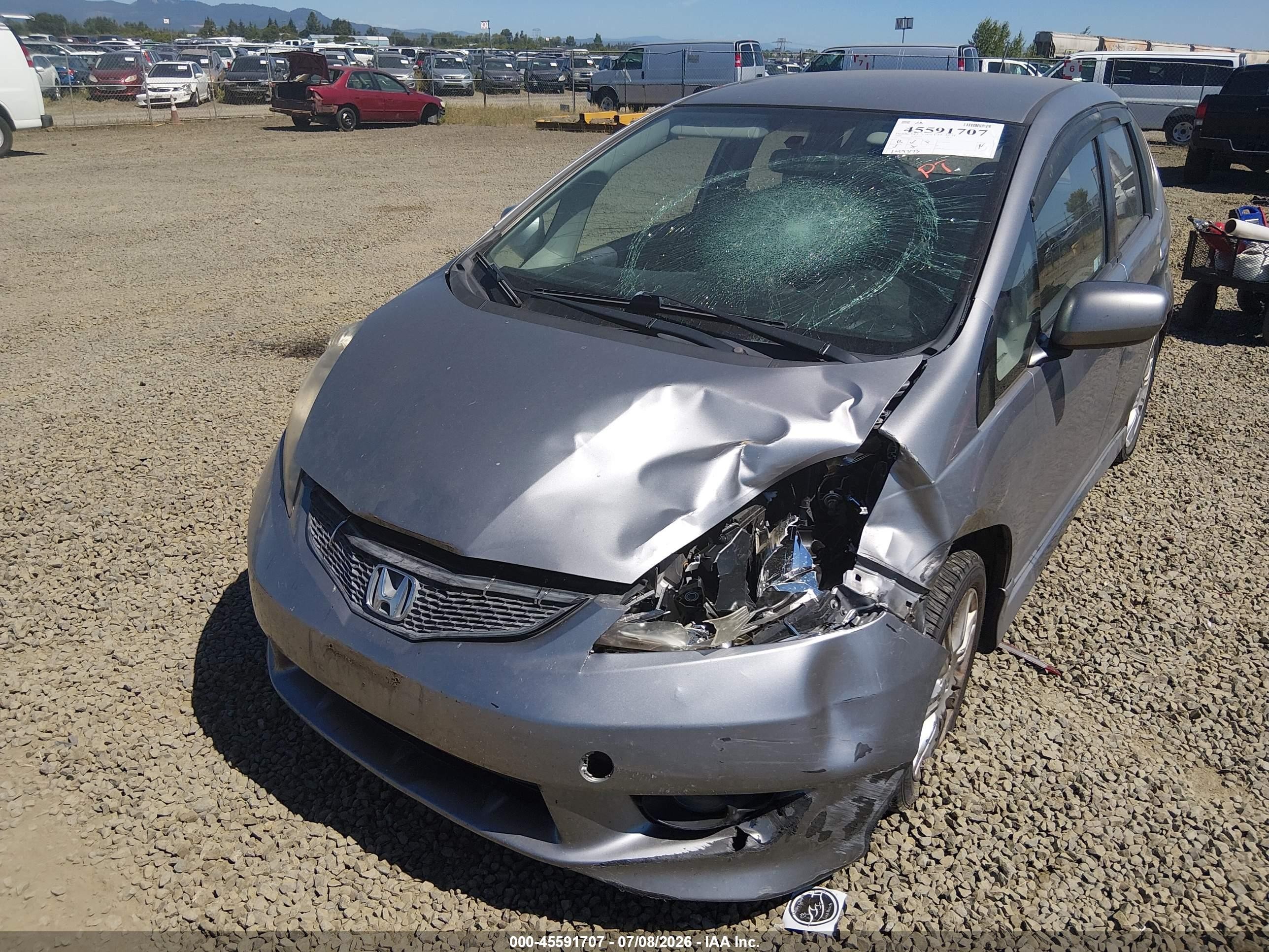 2009 Honda Fit Sport Gray vin: JHMGE88429C004034