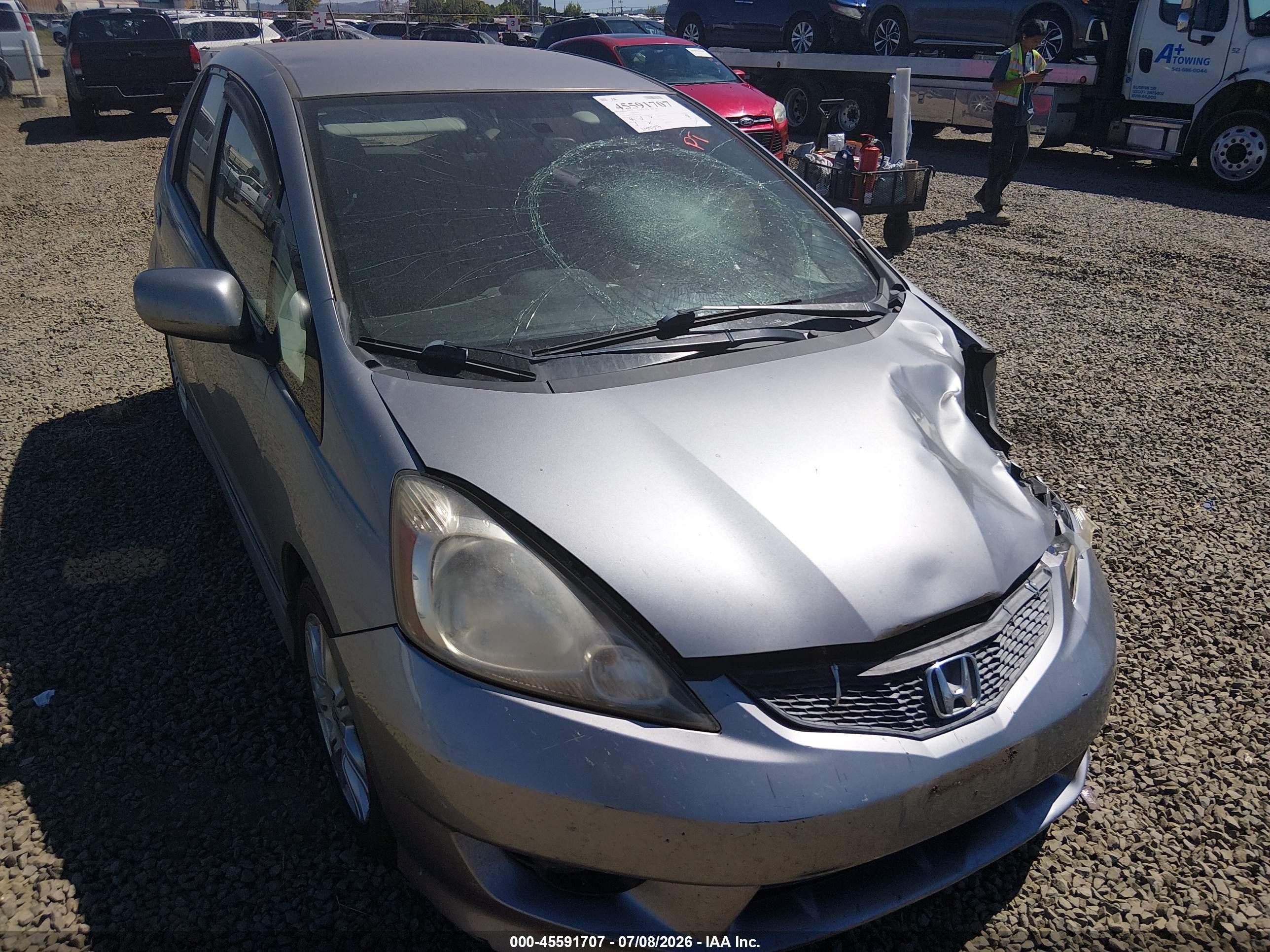 2009 Honda Fit Sport Gray vin: JHMGE88429C004034