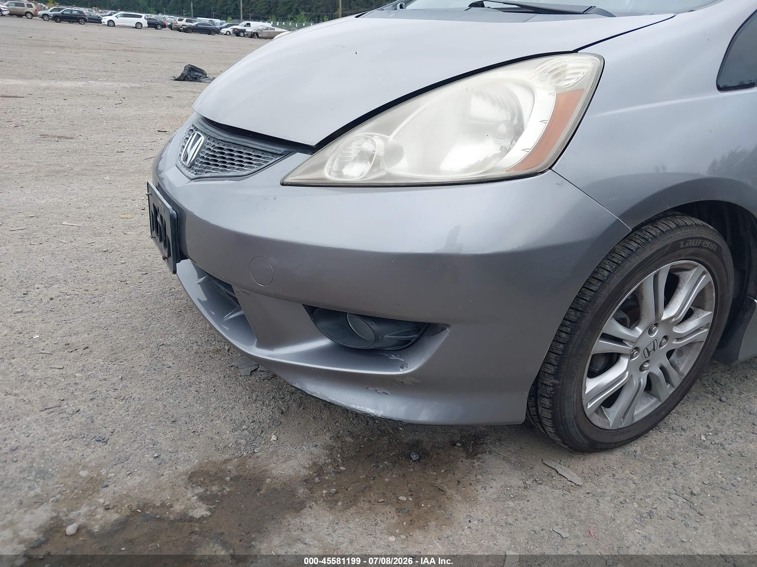 2009 Honda Fit Sport Gray vin: JHMGE88429S005626