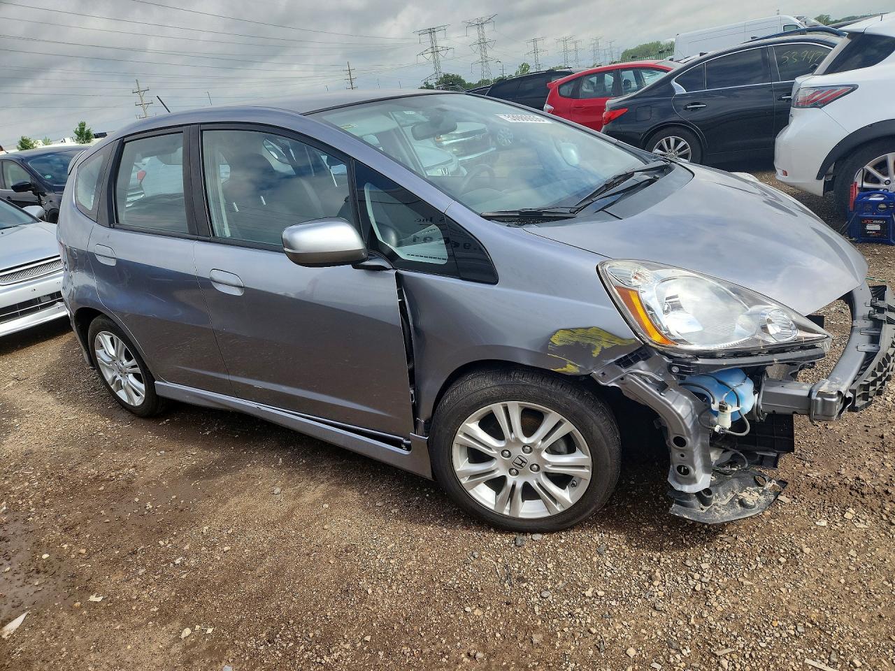 2009 Honda Fit Sport Silver vin: JHMGE88429S012091