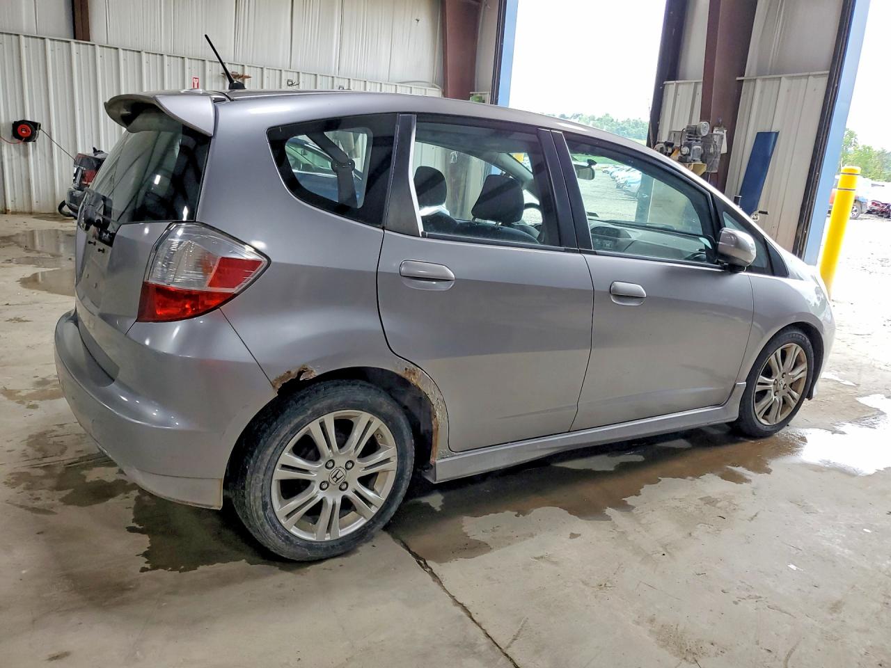 2009 Honda Fit Sport Gray vin: JHMGE88429S018375