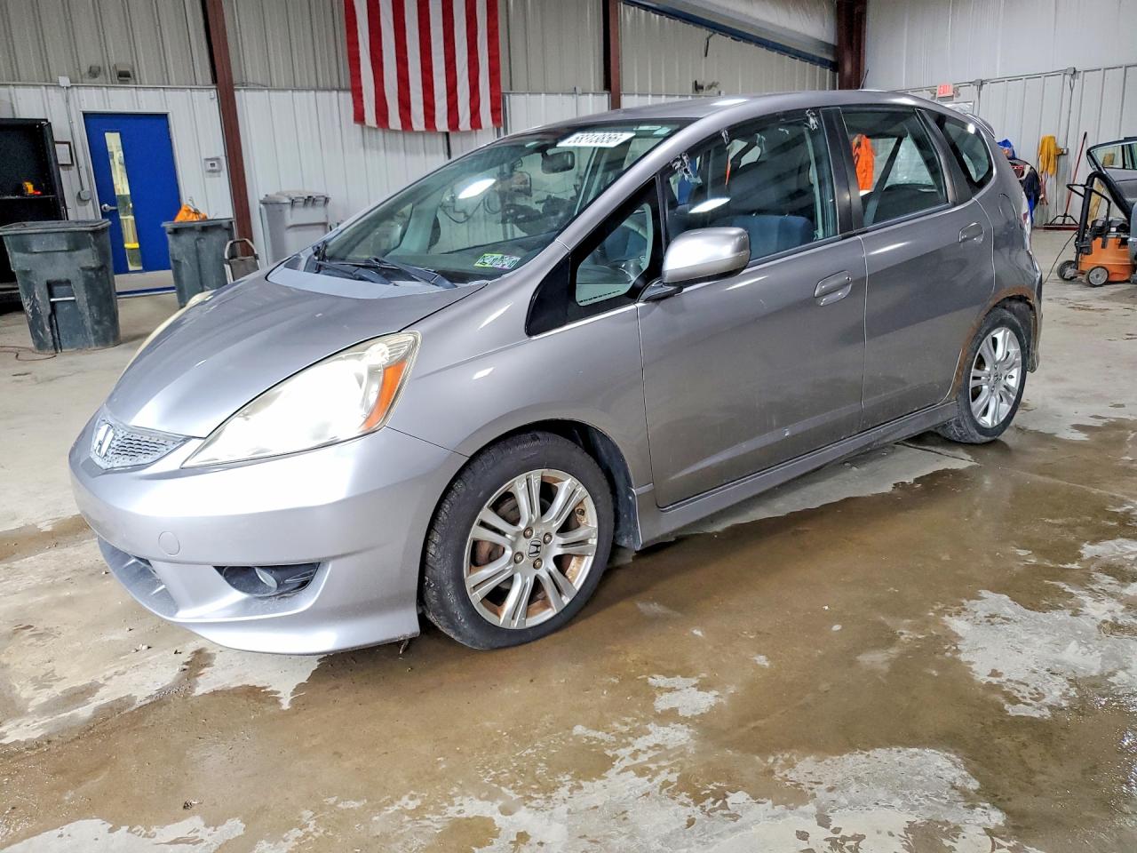 2009 Honda Fit Sport Gray vin: JHMGE88429S018375