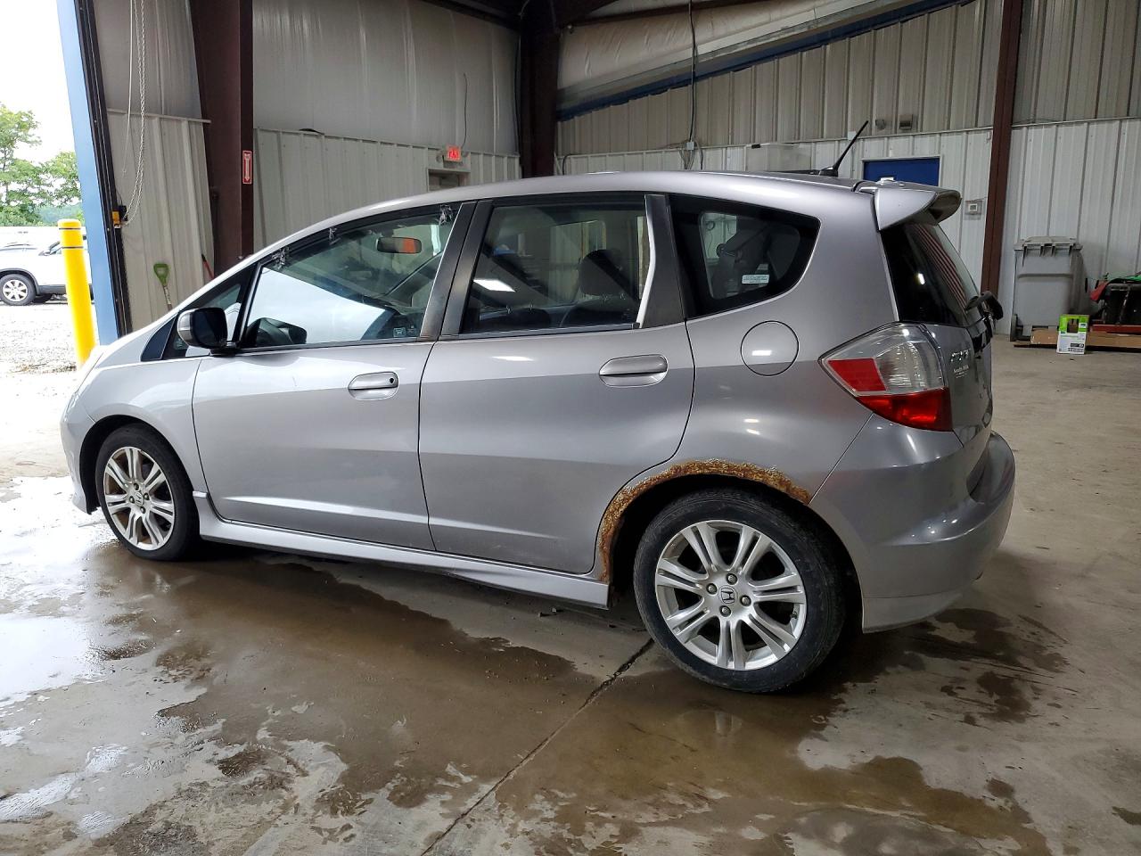 2009 Honda Fit Sport Gray vin: JHMGE88429S018375