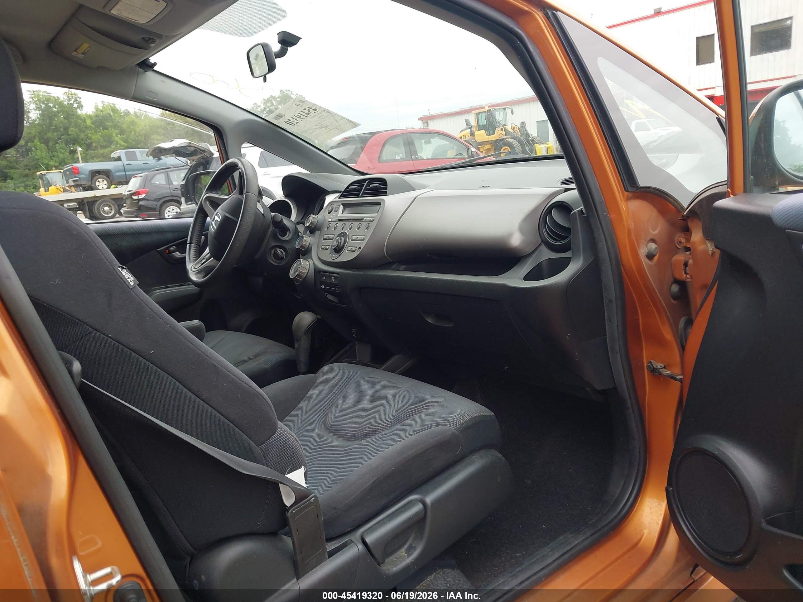 2009 Honda Fit Sport Orange vin: JHMGE88429S033684