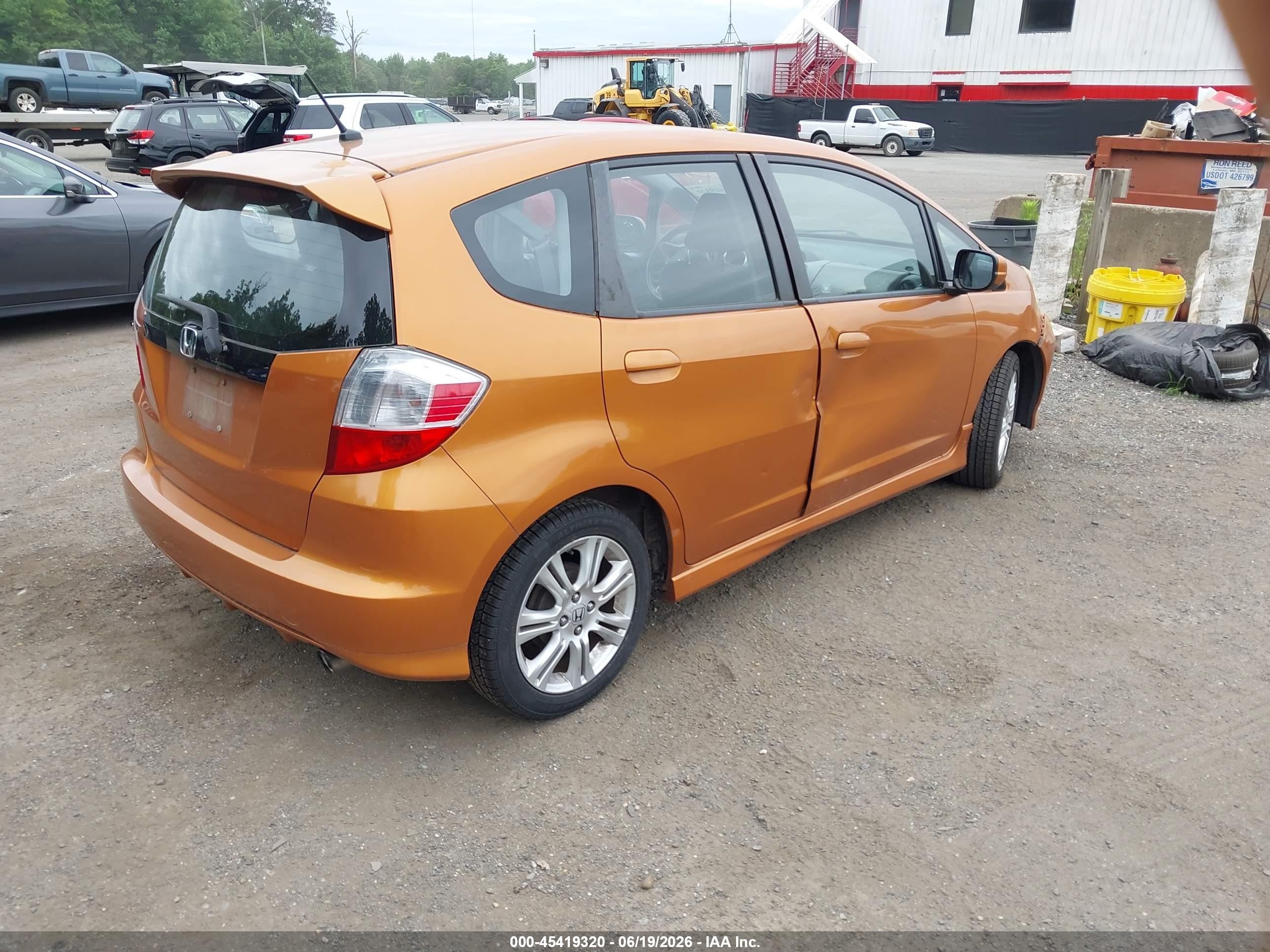 2009 Honda Fit Sport Orange vin: JHMGE88429S033684