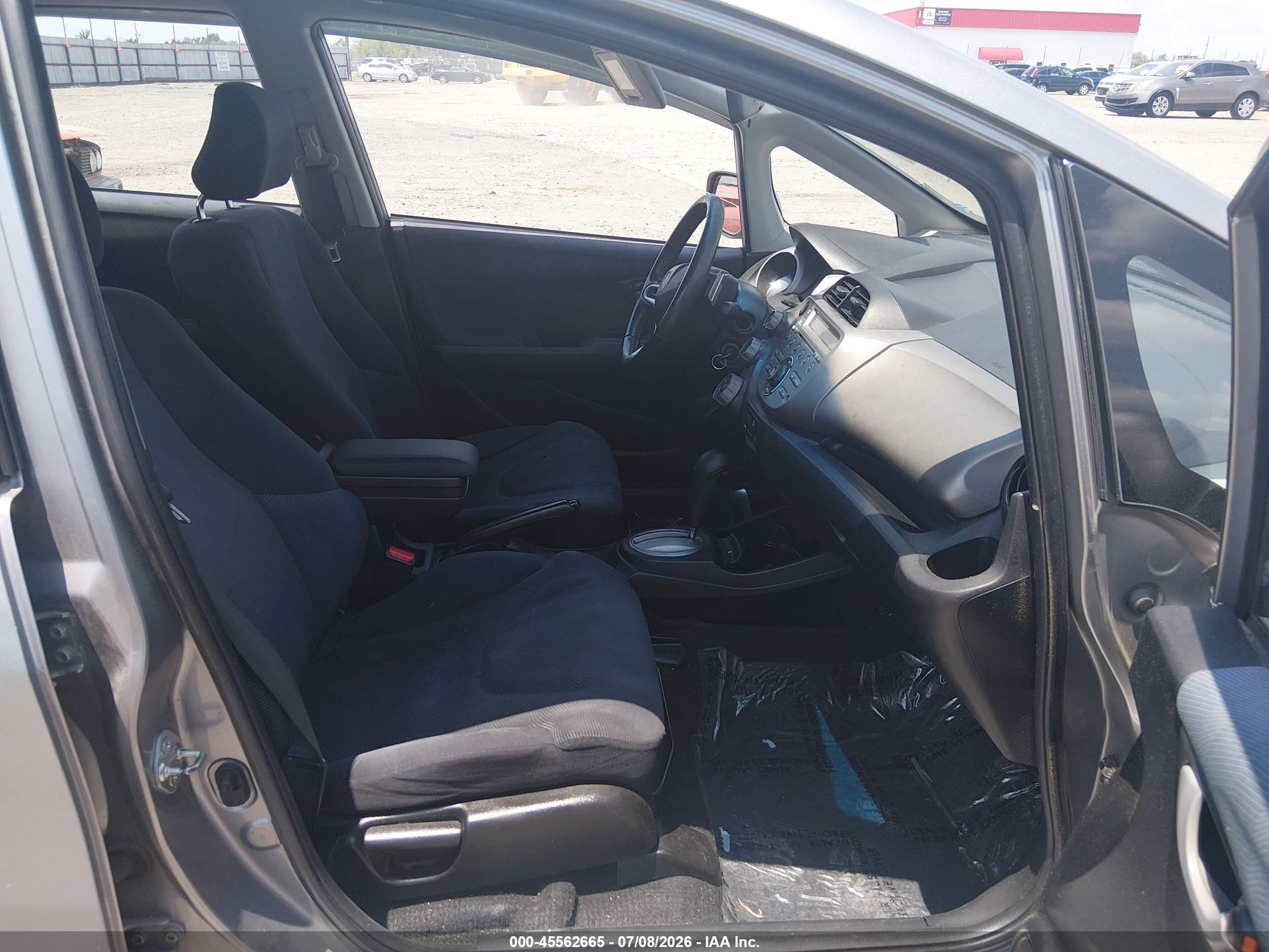 2009 Honda Fit Sport Silver vin: JHMGE88429S068452
