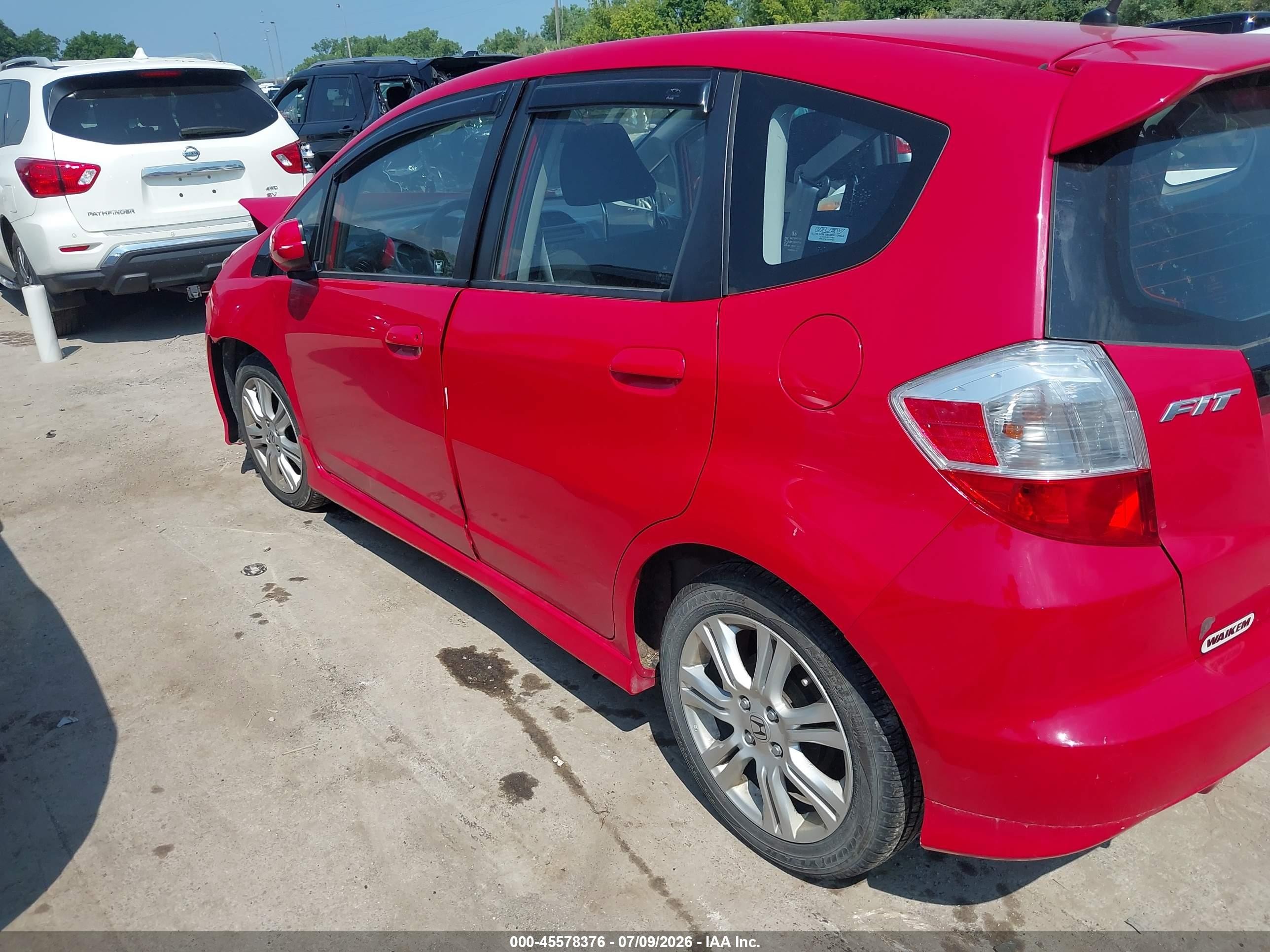 2009 Honda Fit Sport Red vin: JHMGE88429S073702